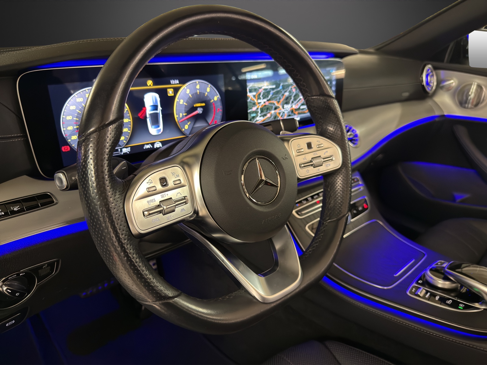 MERCEDES-BENZ E 450 Cabriolet AMG Line 4 Matic 9G-Tronic-image-15