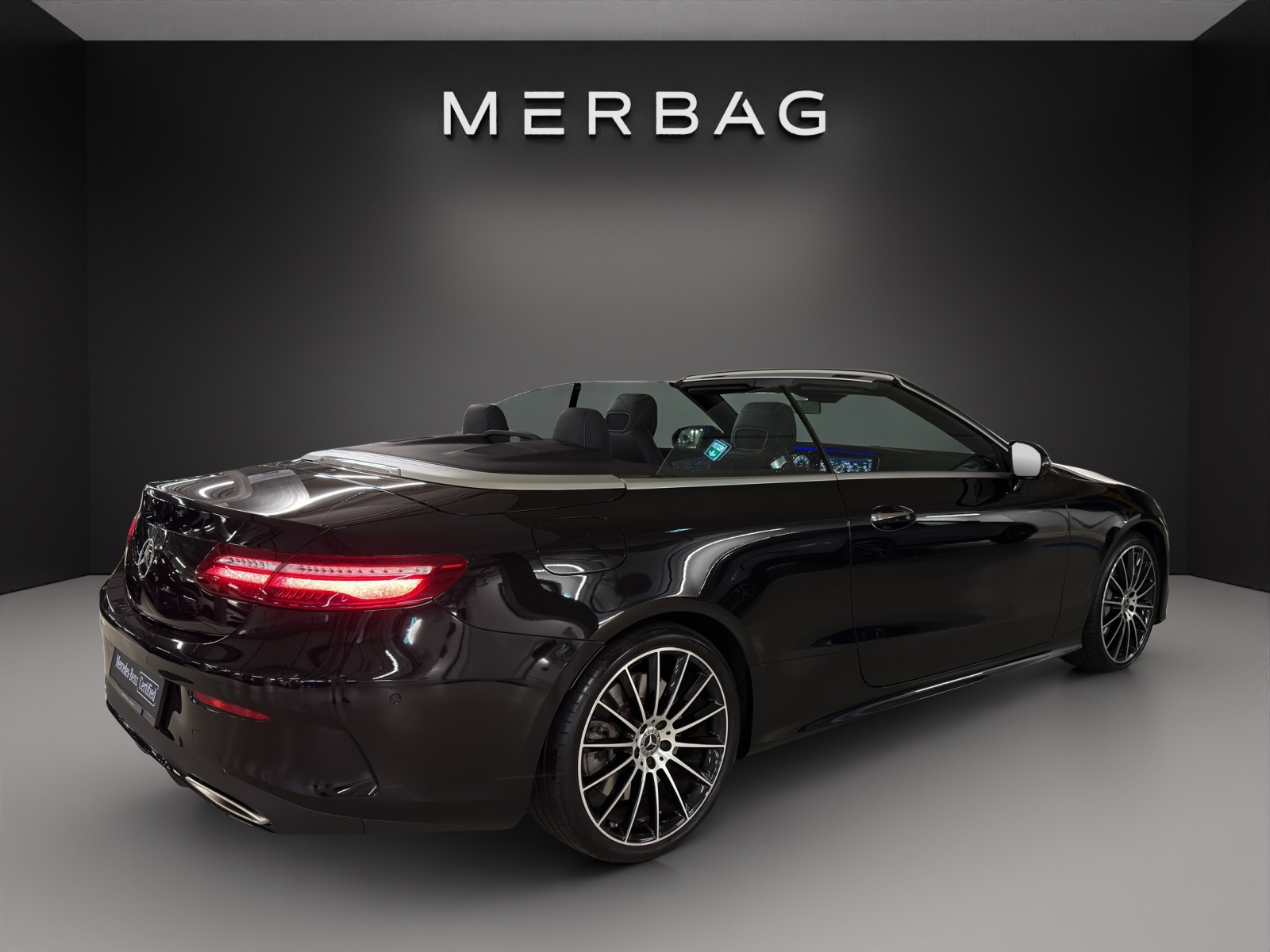 MERCEDES-BENZ E 450 Cabriolet AMG Line 4 Matic 9G-Tronic-image-10