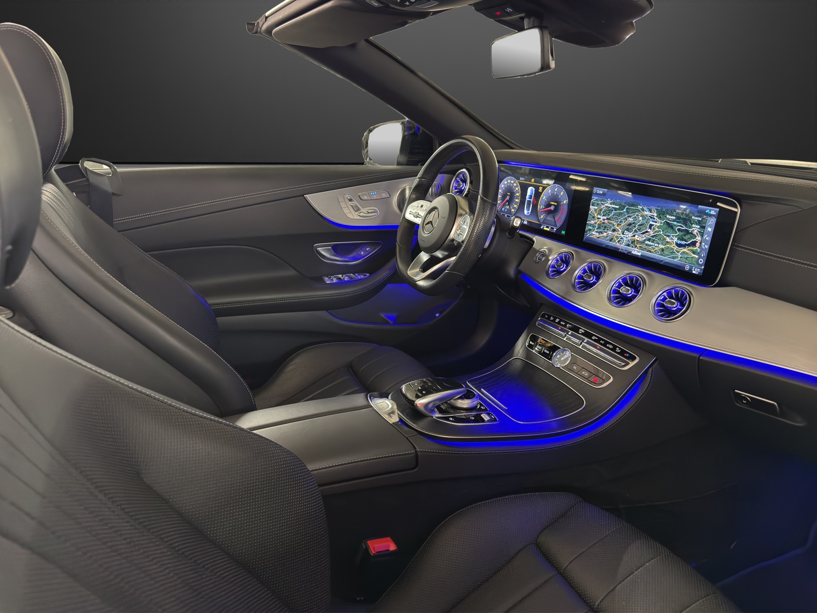 MERCEDES-BENZ E 450 Cabriolet AMG Line 4 Matic 9G-Tronic-image-16