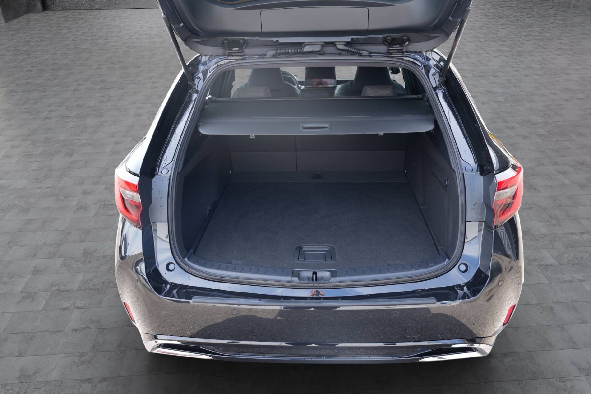 TOYOTA Corolla Touring Sports 2.0 HSD Trend-image-10