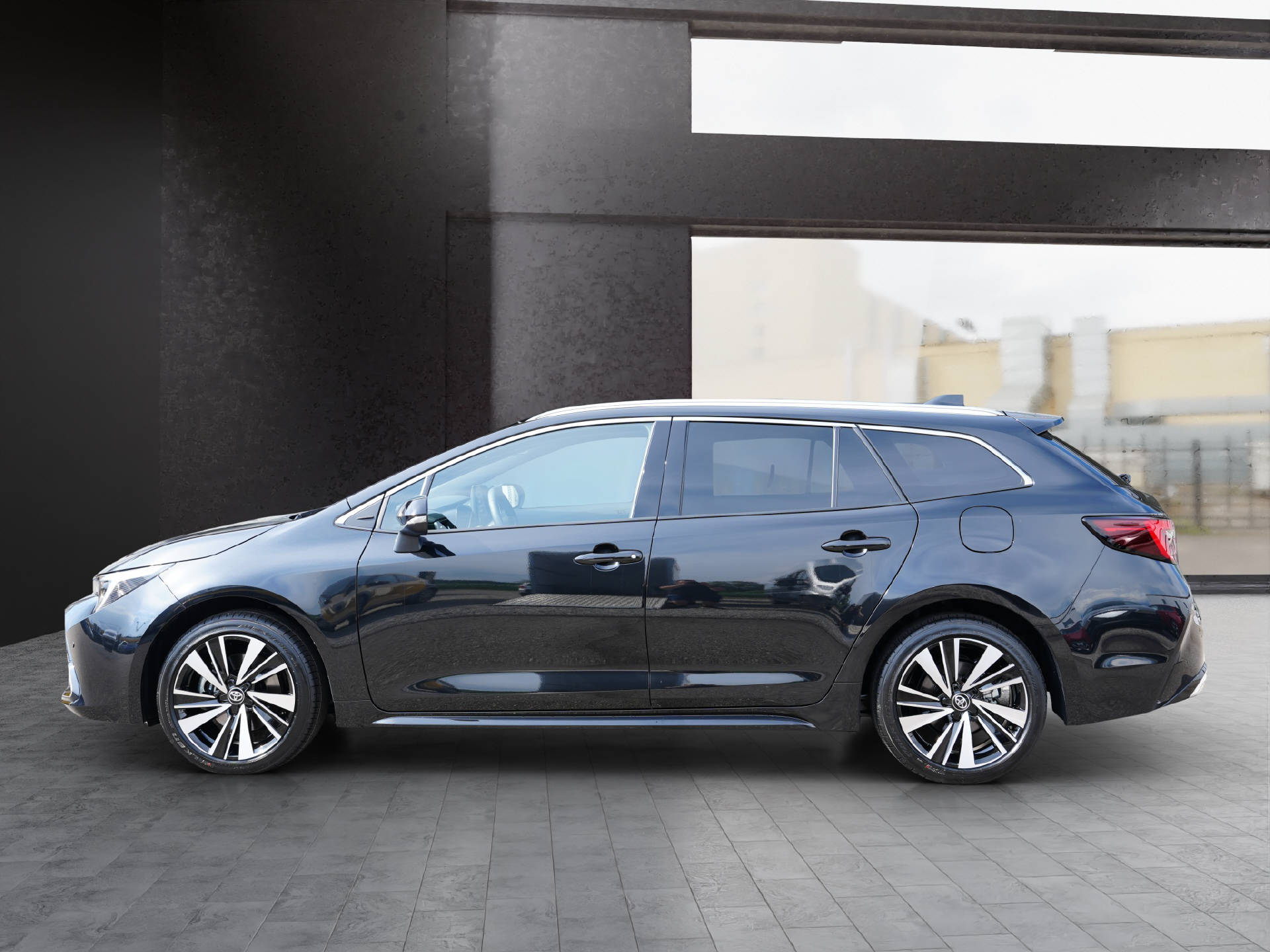 TOYOTA Corolla Touring Sports 2.0 HSD Trend-image-2