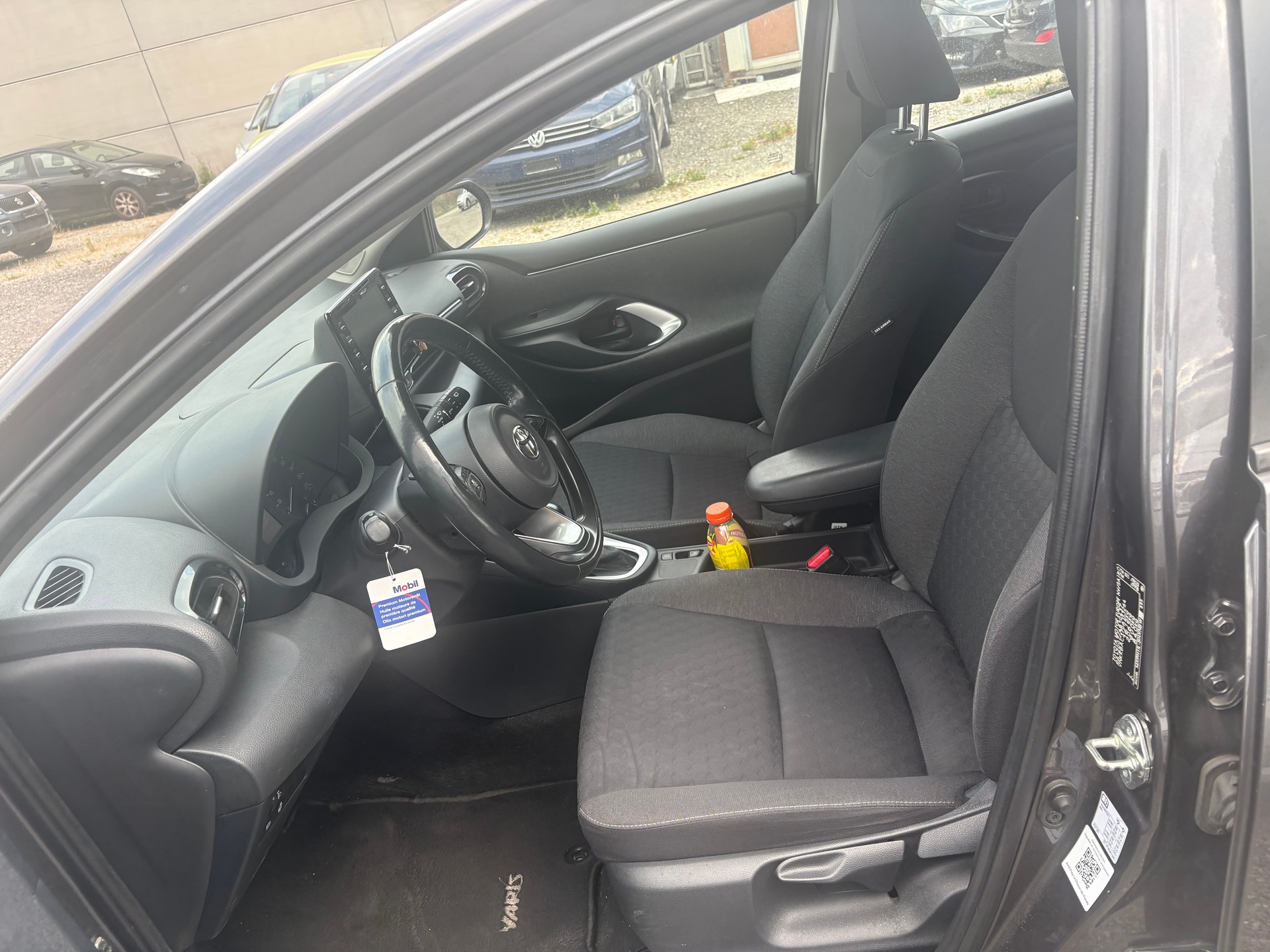 TOYOTA Yaris 1.5 Pop e-CVT-image-3