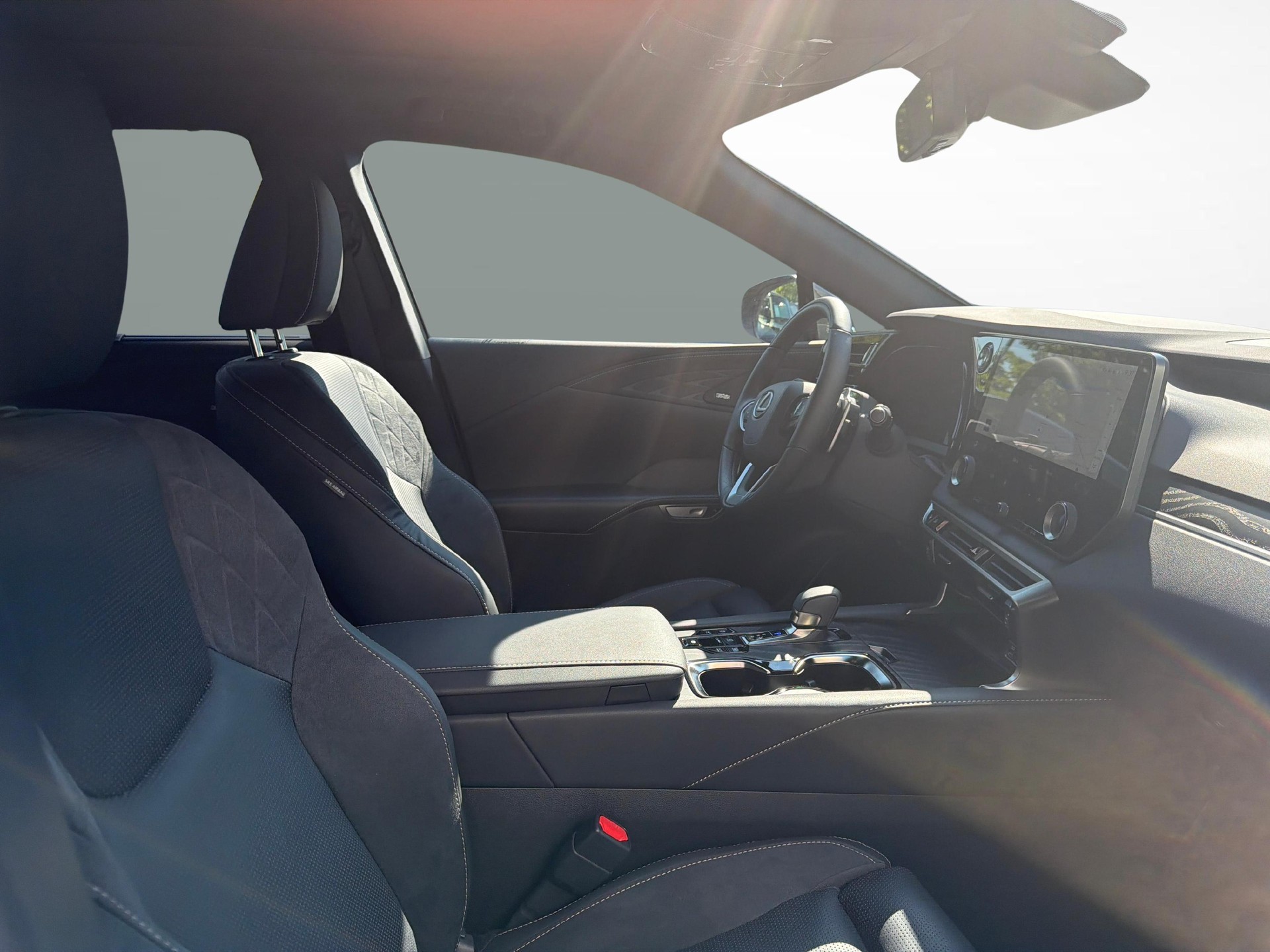 LEXUS RX 450h+ Excellence-image-9