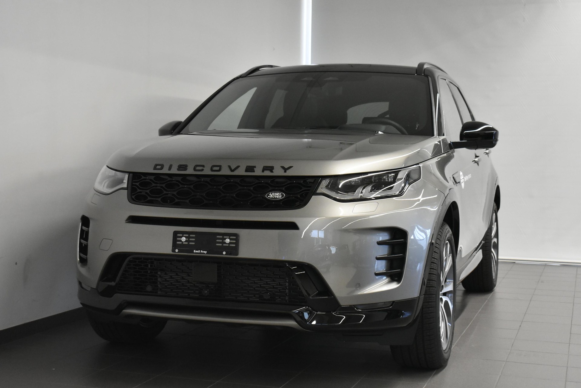 LAND ROVER Discovery Sport 1.5 T 270e Dynamic HSE-image-0