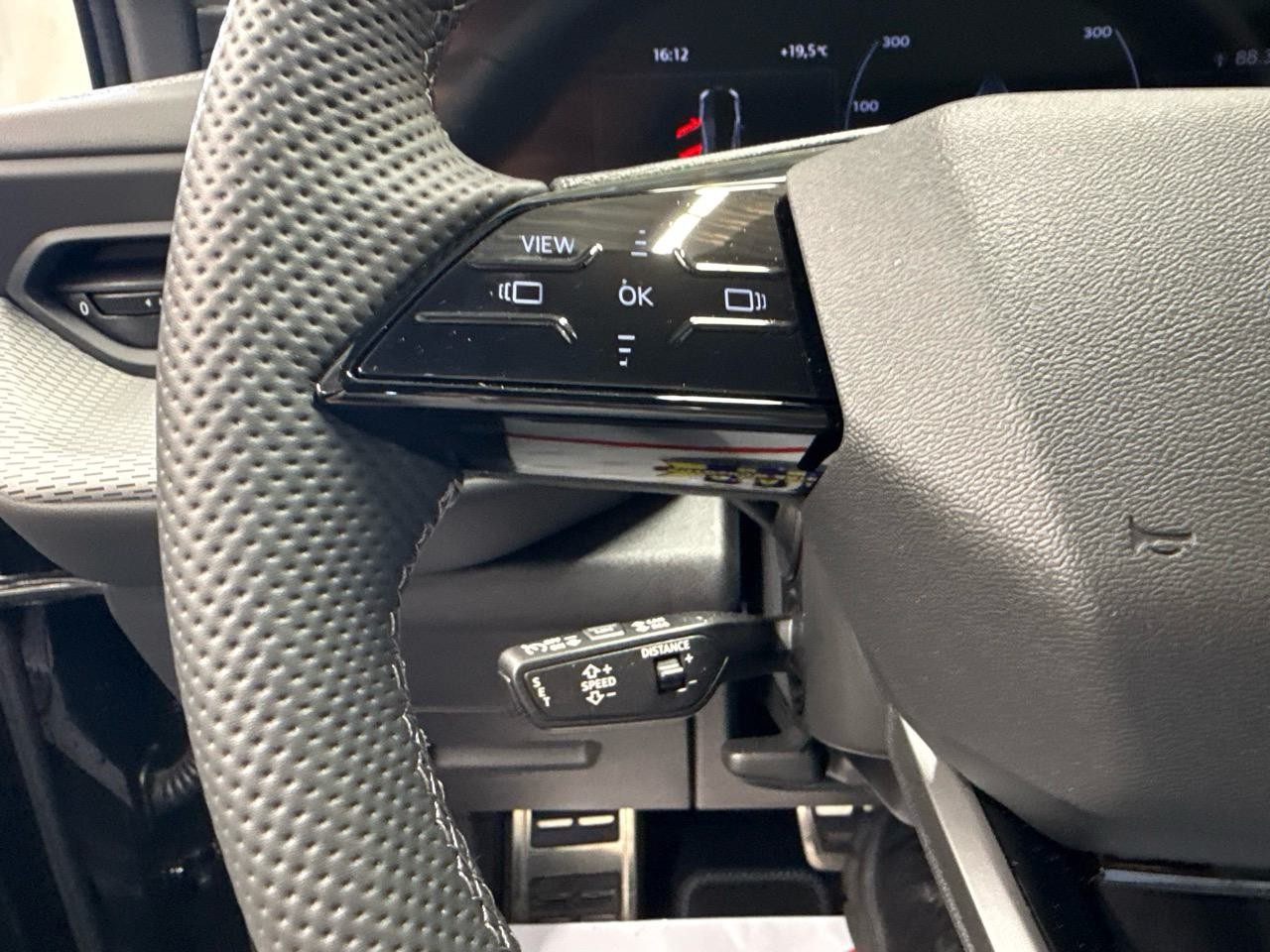 AUDI Q5 TFSI quattro 150 kW S-tronic S-Line-image-10