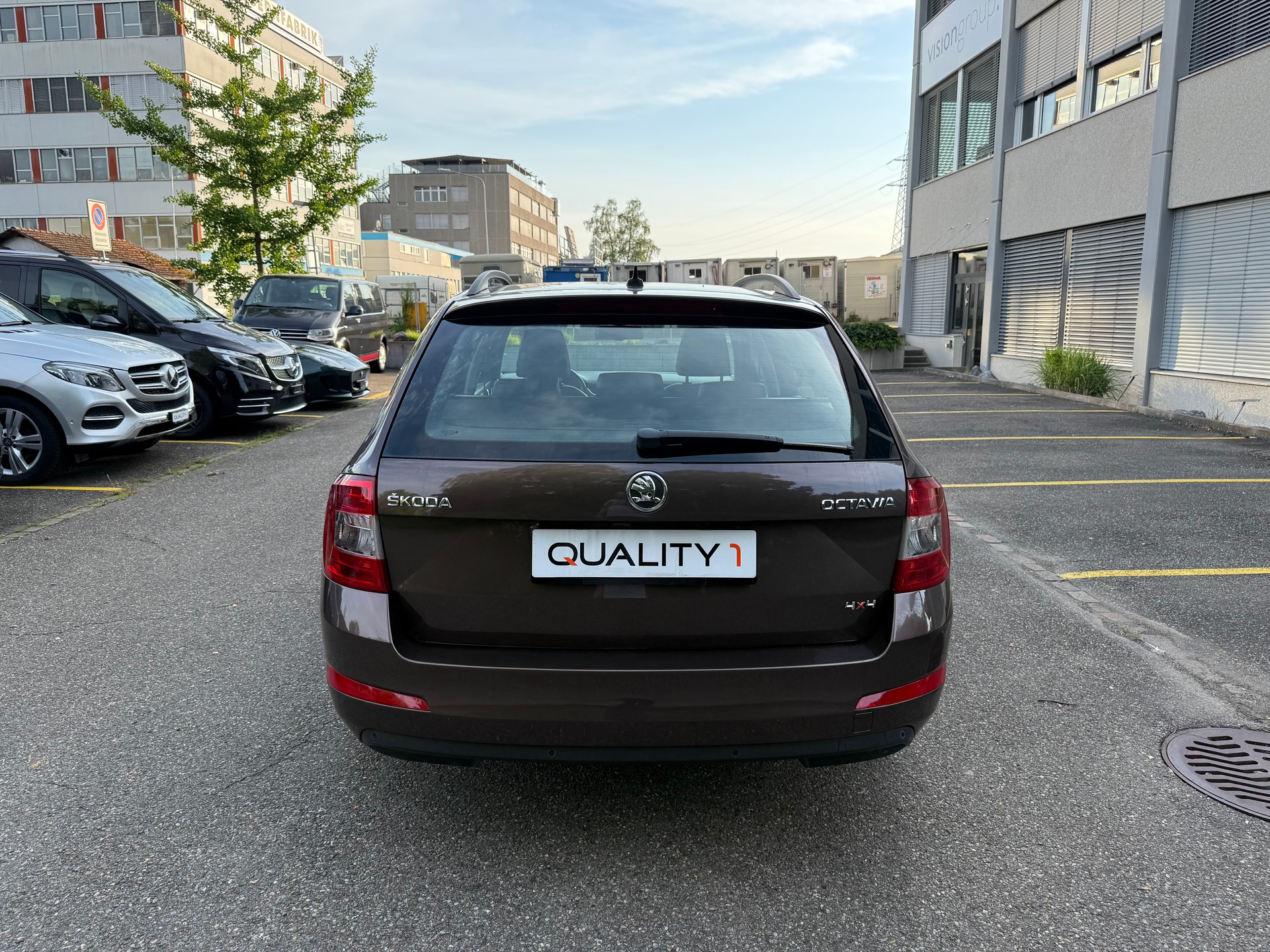 SKODA Octavia Combi 1.8 TSI Ambition 4x4 DSG-image-5