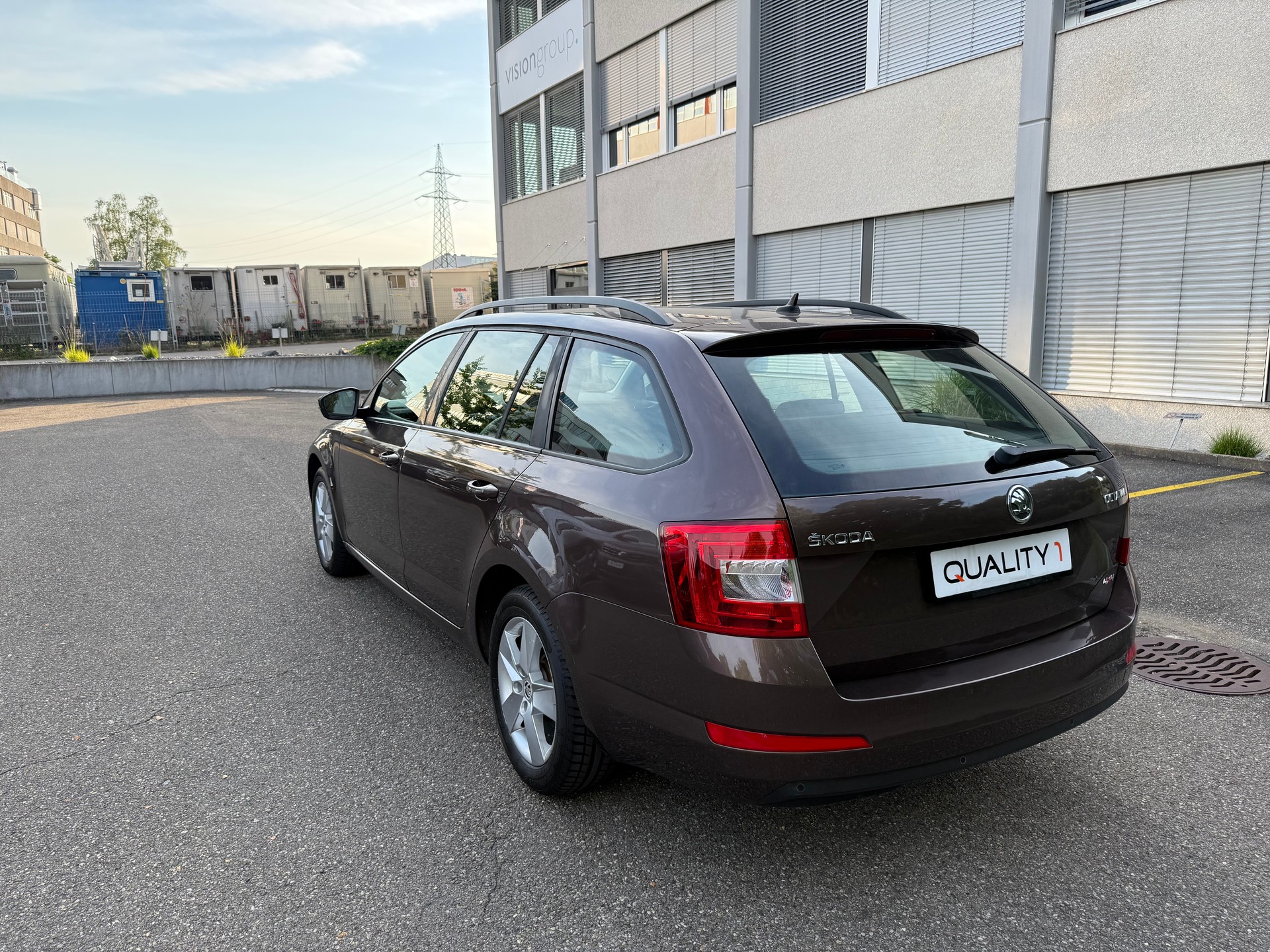 SKODA Octavia Combi 1.8 TSI Ambition 4x4 DSG-image-3