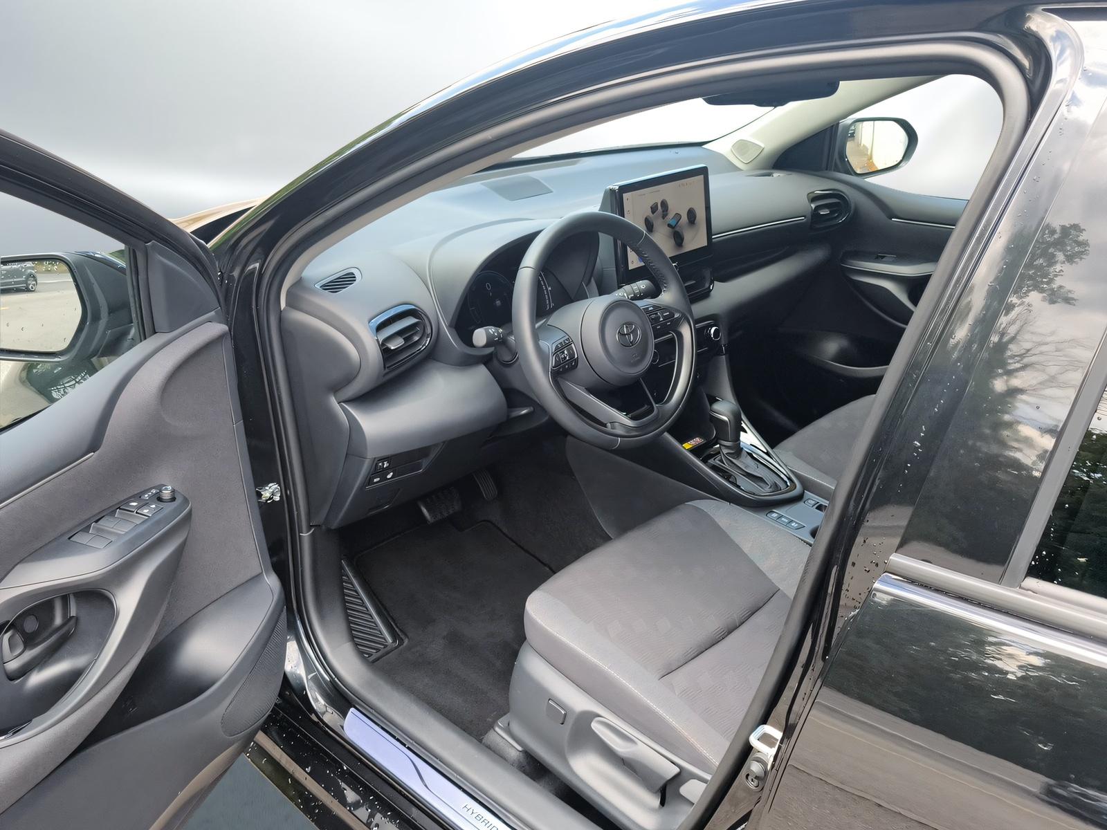 TOYOTA Yaris 1.5 VVT-i HSD Trend-image-13