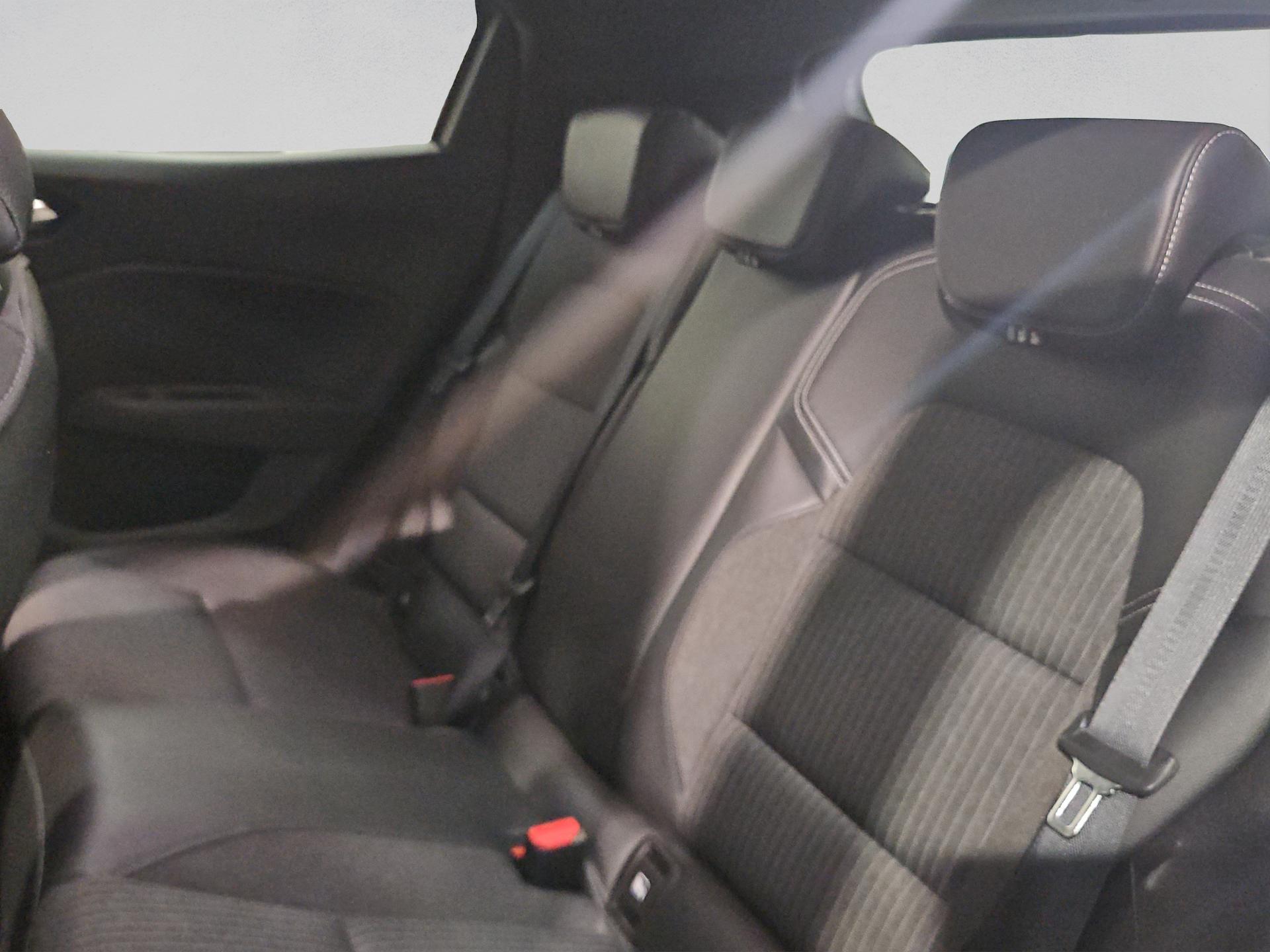 RENAULT Clio 1.6 E-Tech Intens-image-14