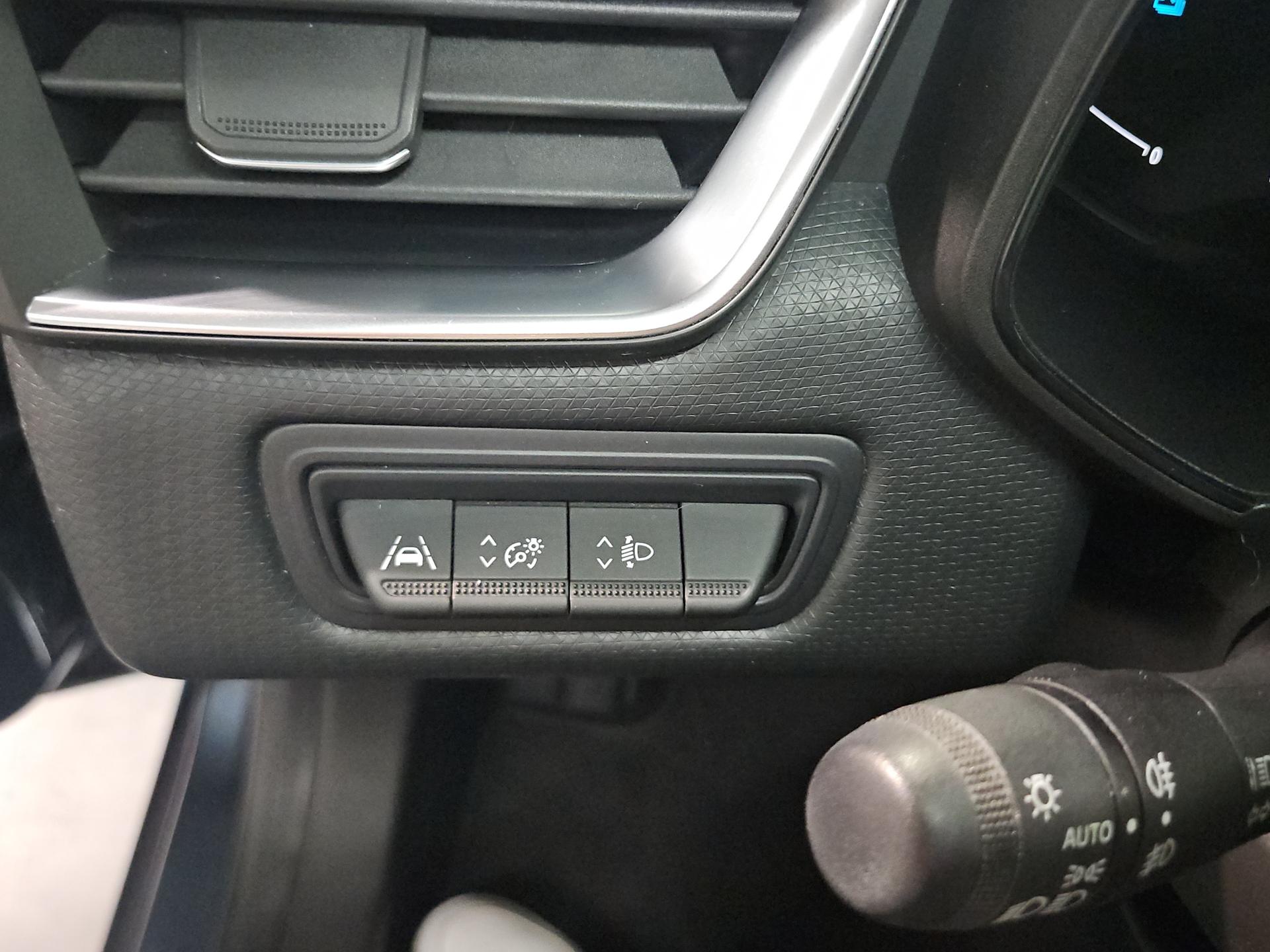 RENAULT Clio 1.6 E-Tech Intens-image-21