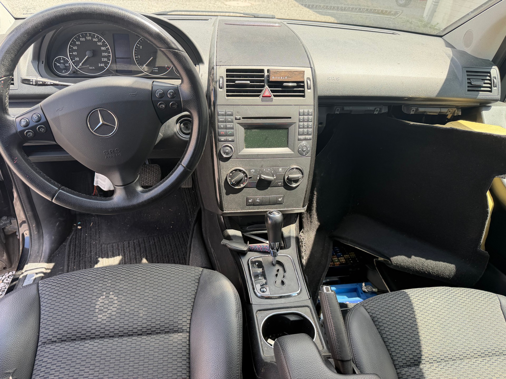 MERCEDES-BENZ A 180 (170) Avantgarde Autotronic-image-8