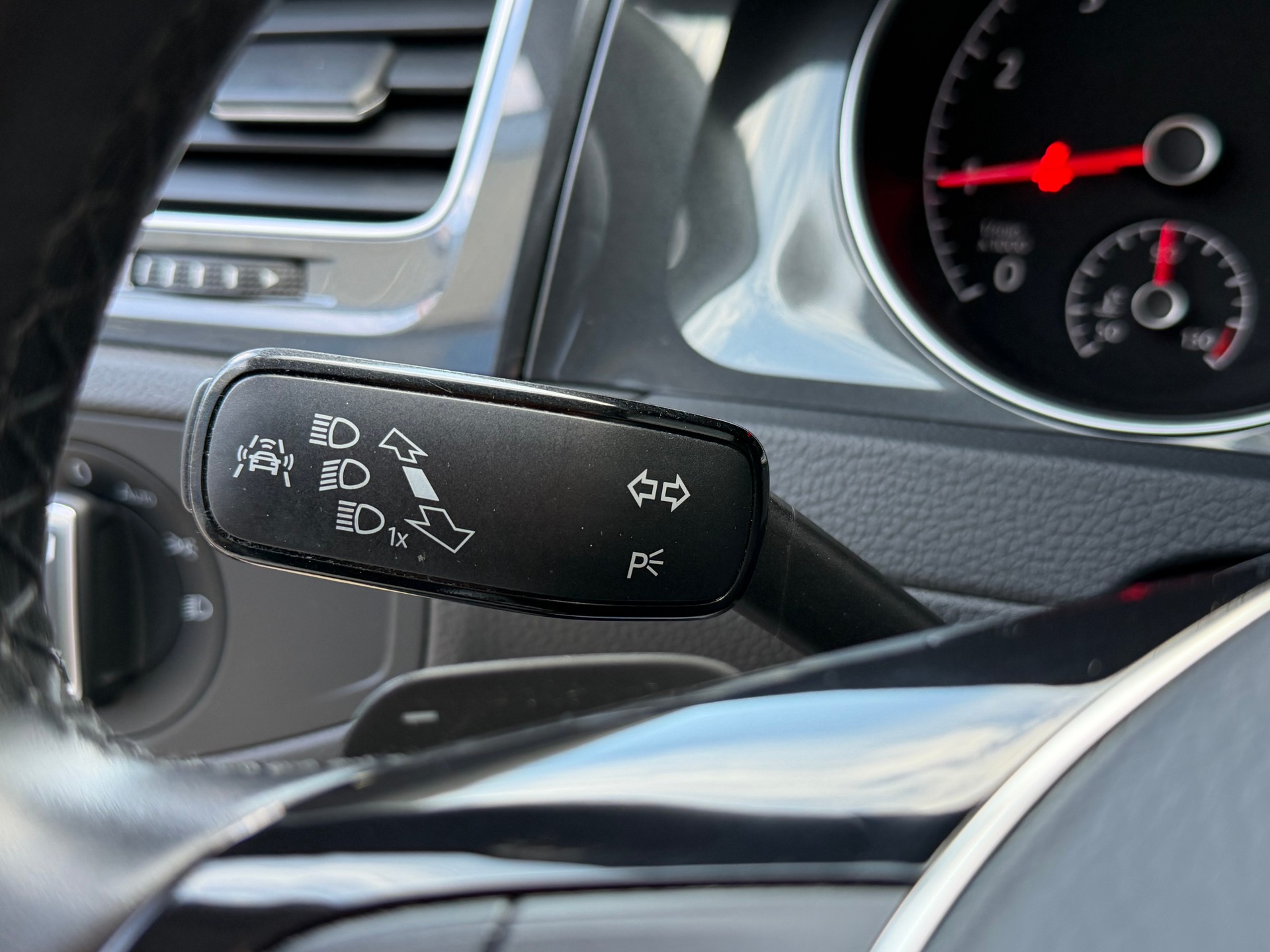 VW Golf 1.5 TSI EVO Comfortline DSG-image-19