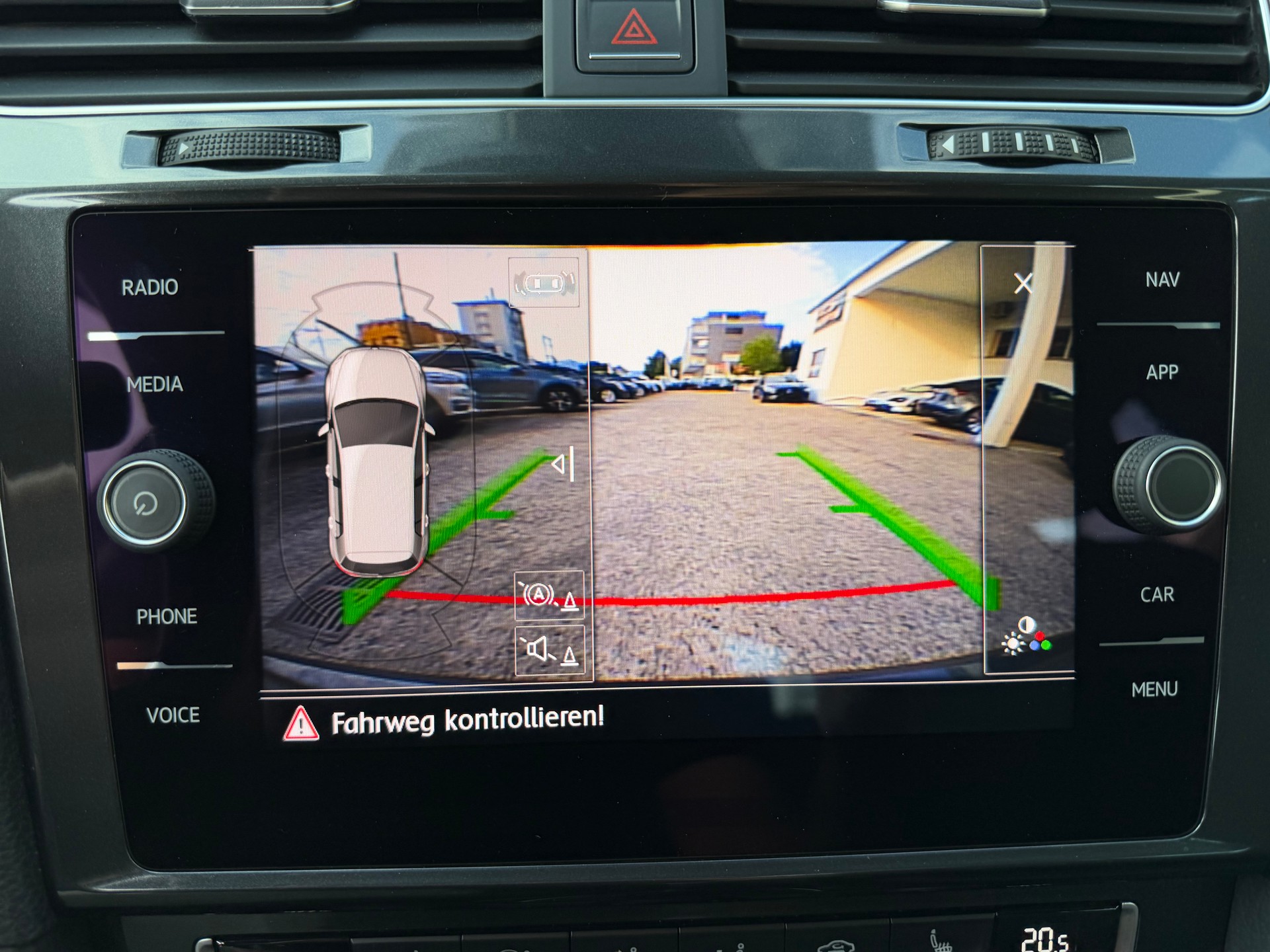 VW Golf 1.5 TSI EVO Comfortline DSG-image-14
