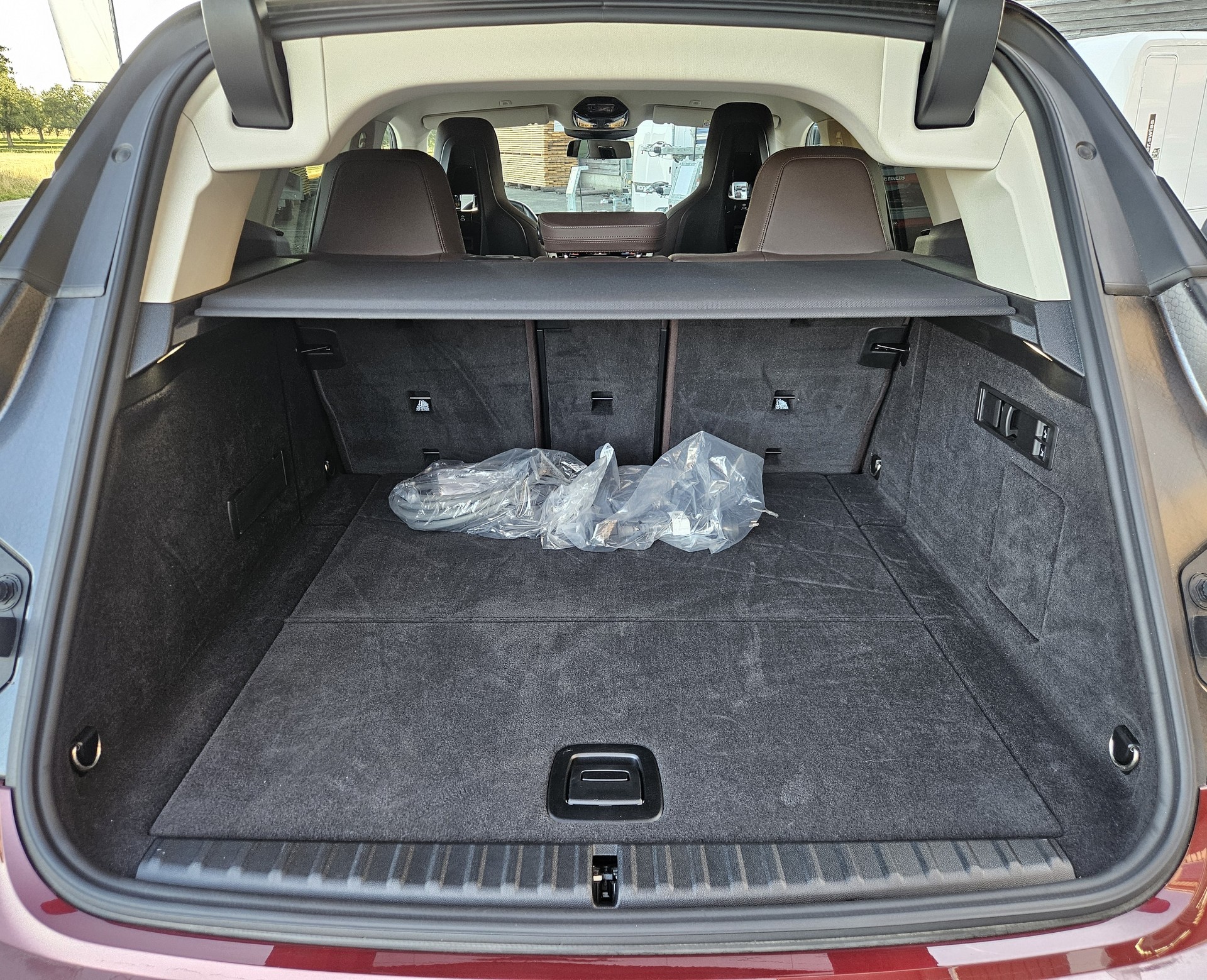 BMW iX xDrive40 mit Werksgarantie und 10 Jahren Gratisservice.-image-23