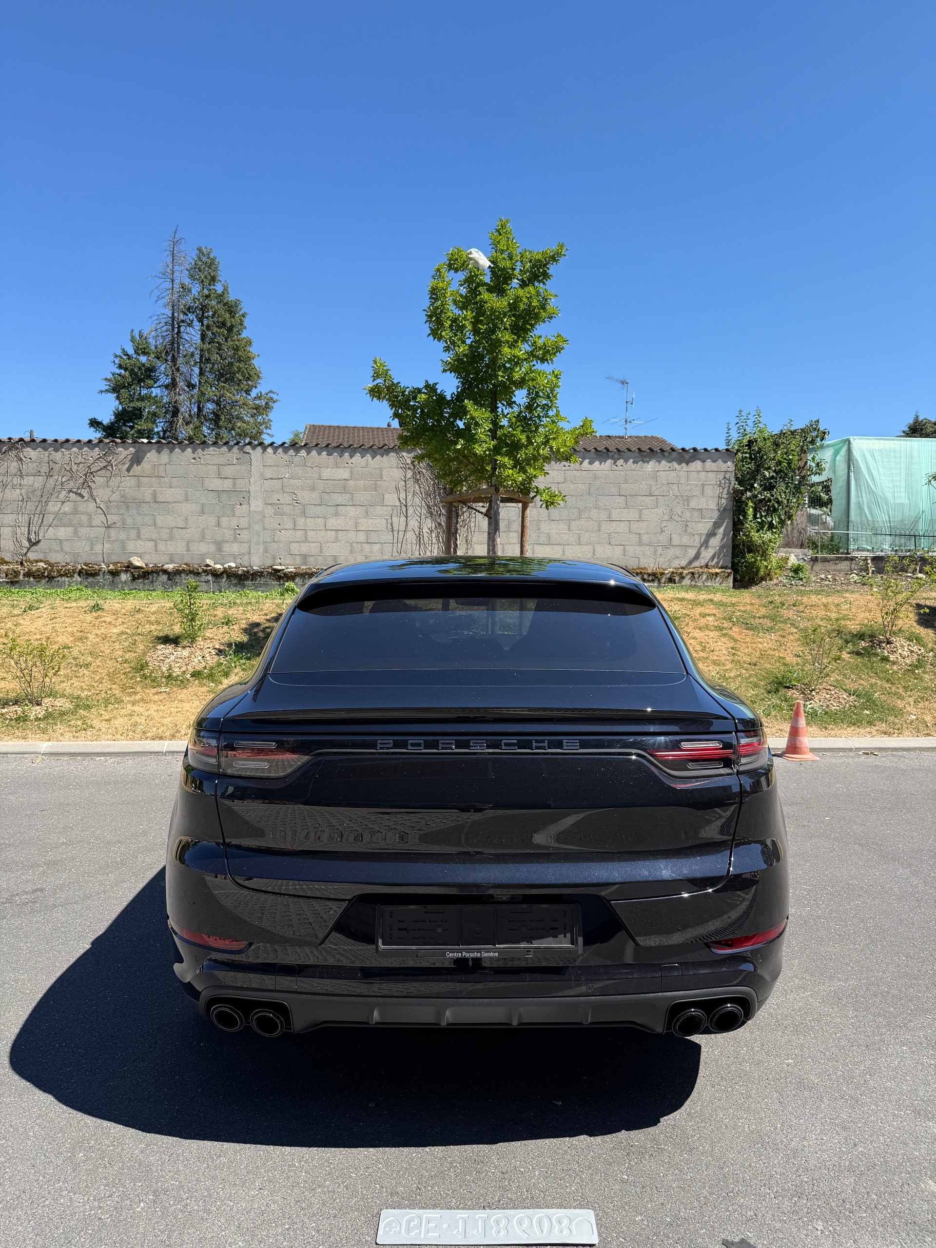 PORSCHE Cayenne Turbo Coupé S E-Hybrid-image-5