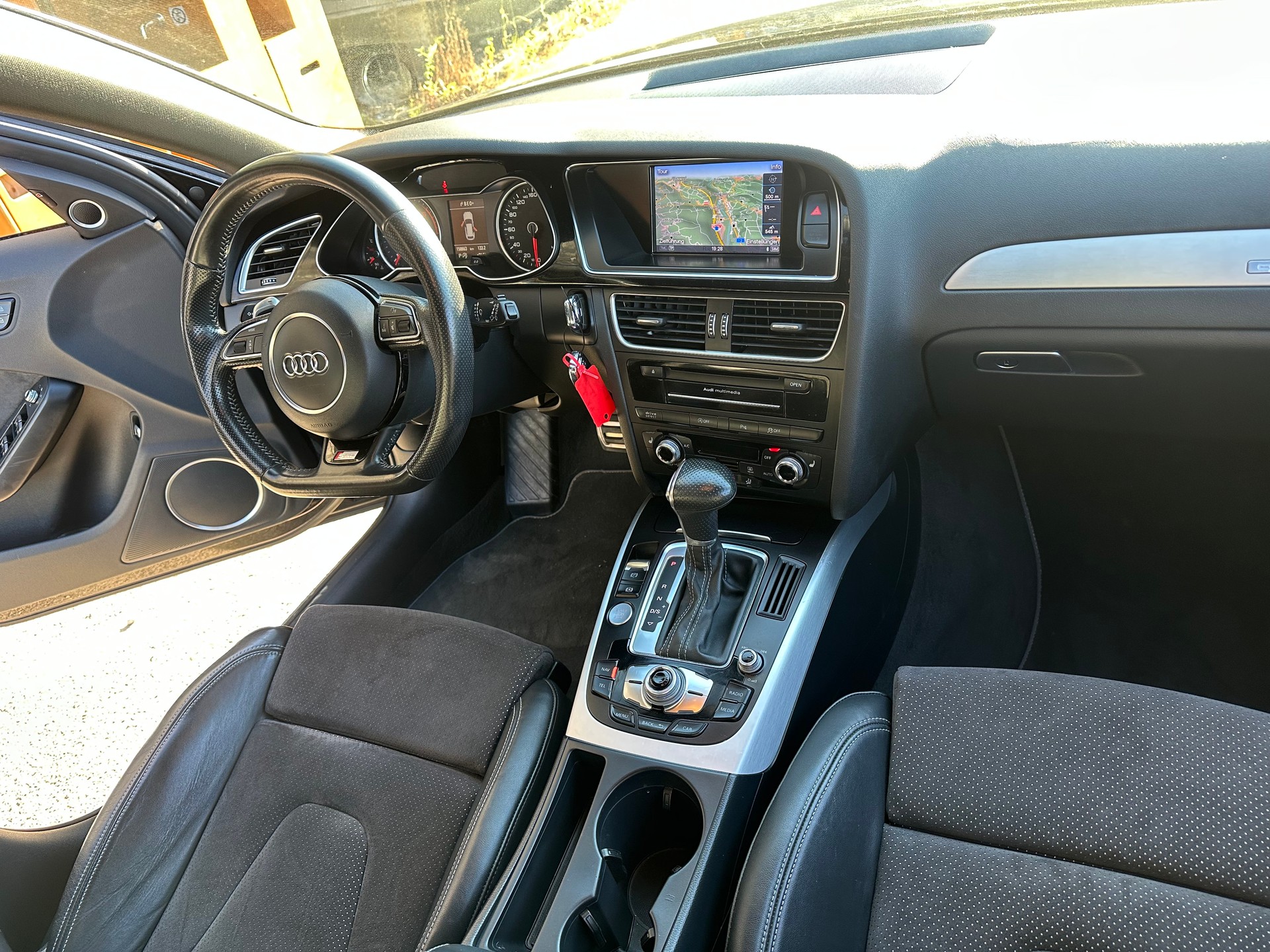 AUDI A4 ALLROAD-image-8