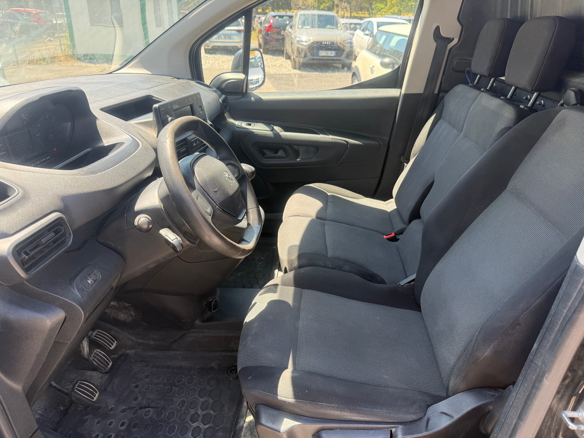 PEUGEOT Partner 1.2 Pure Tech s/s Premium 650kg-image-6