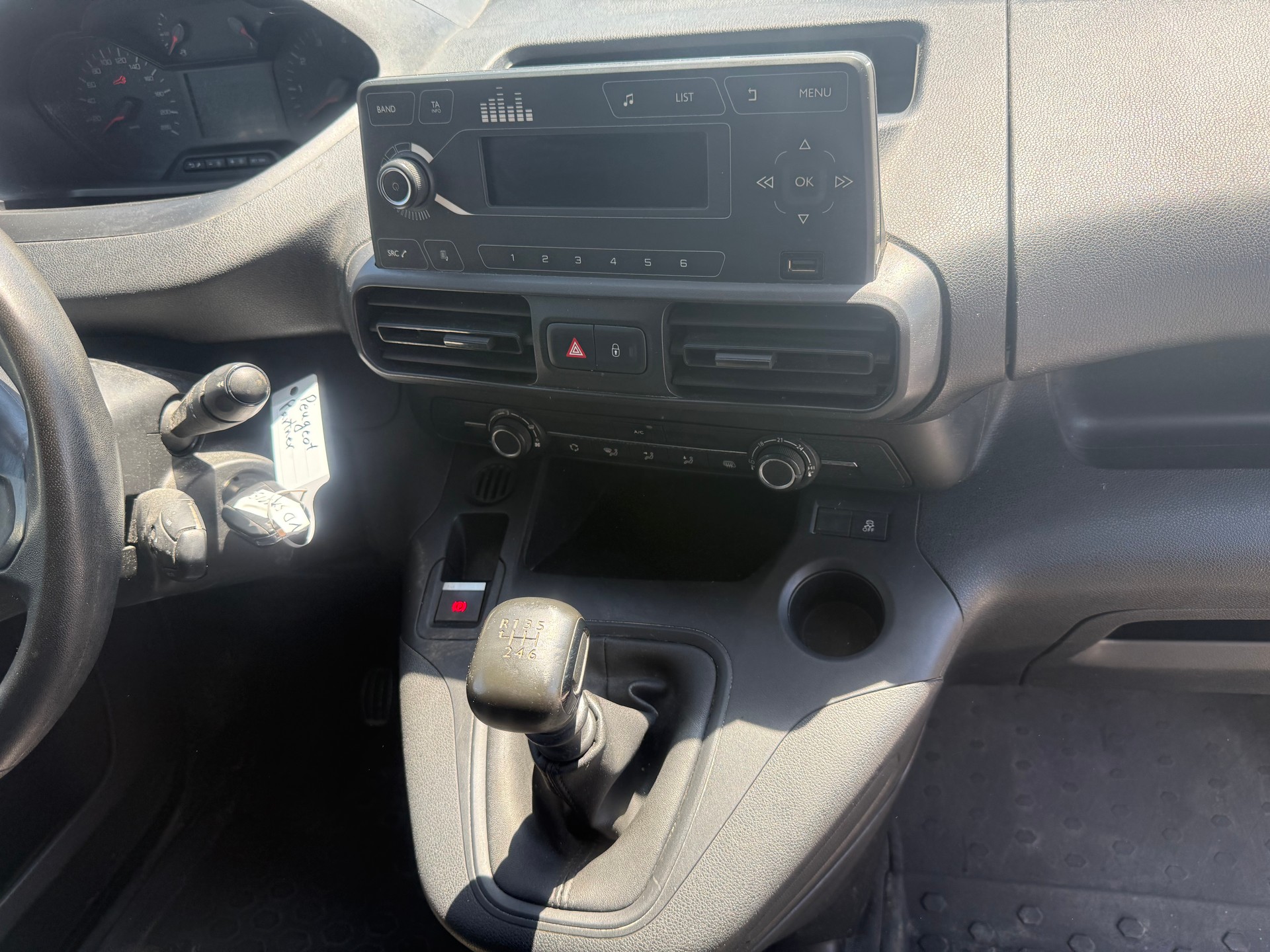 PEUGEOT Partner 1.2 Pure Tech s/s Premium 650kg-image-8