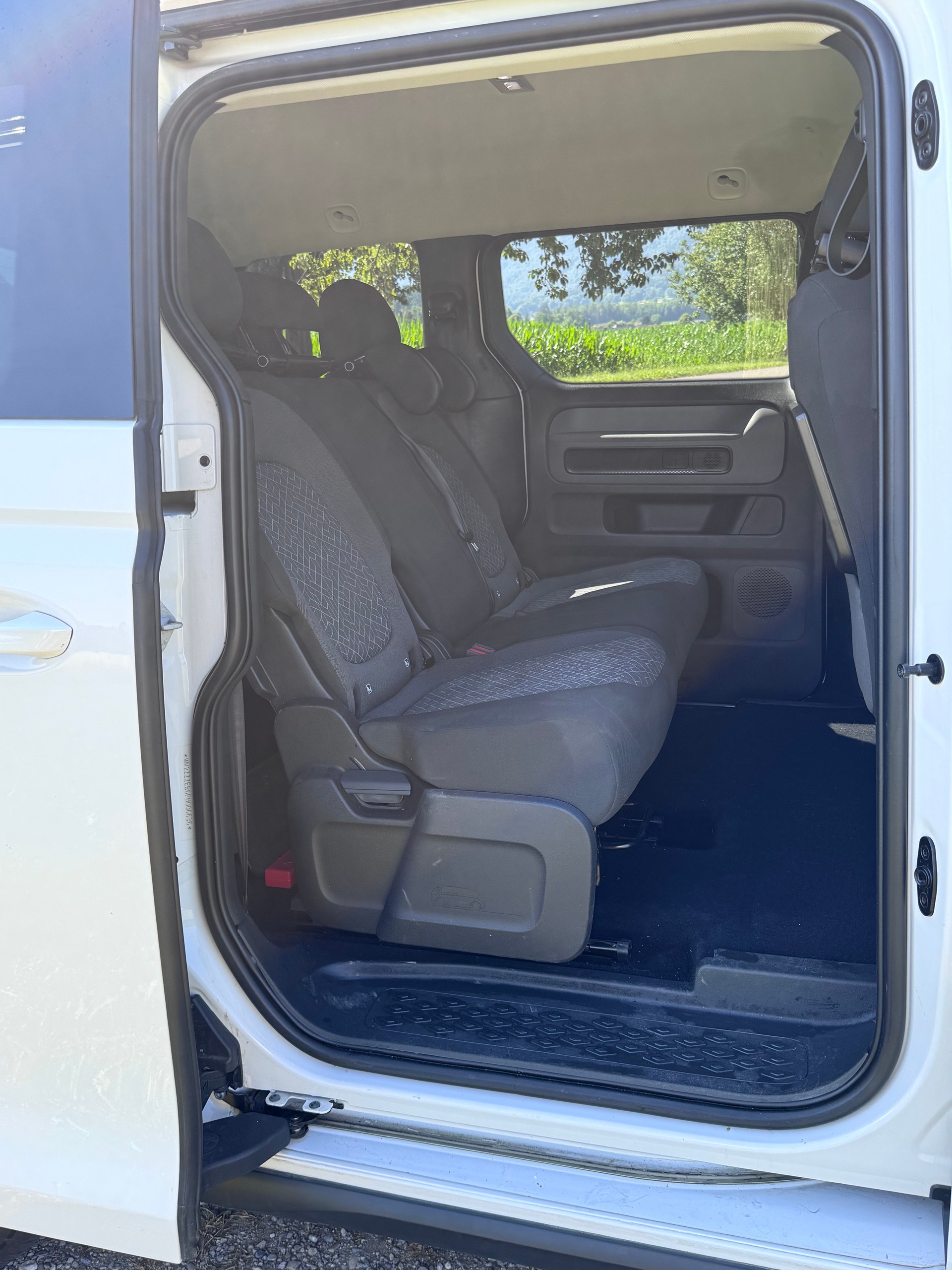 VW 77kWh Pro-image-5