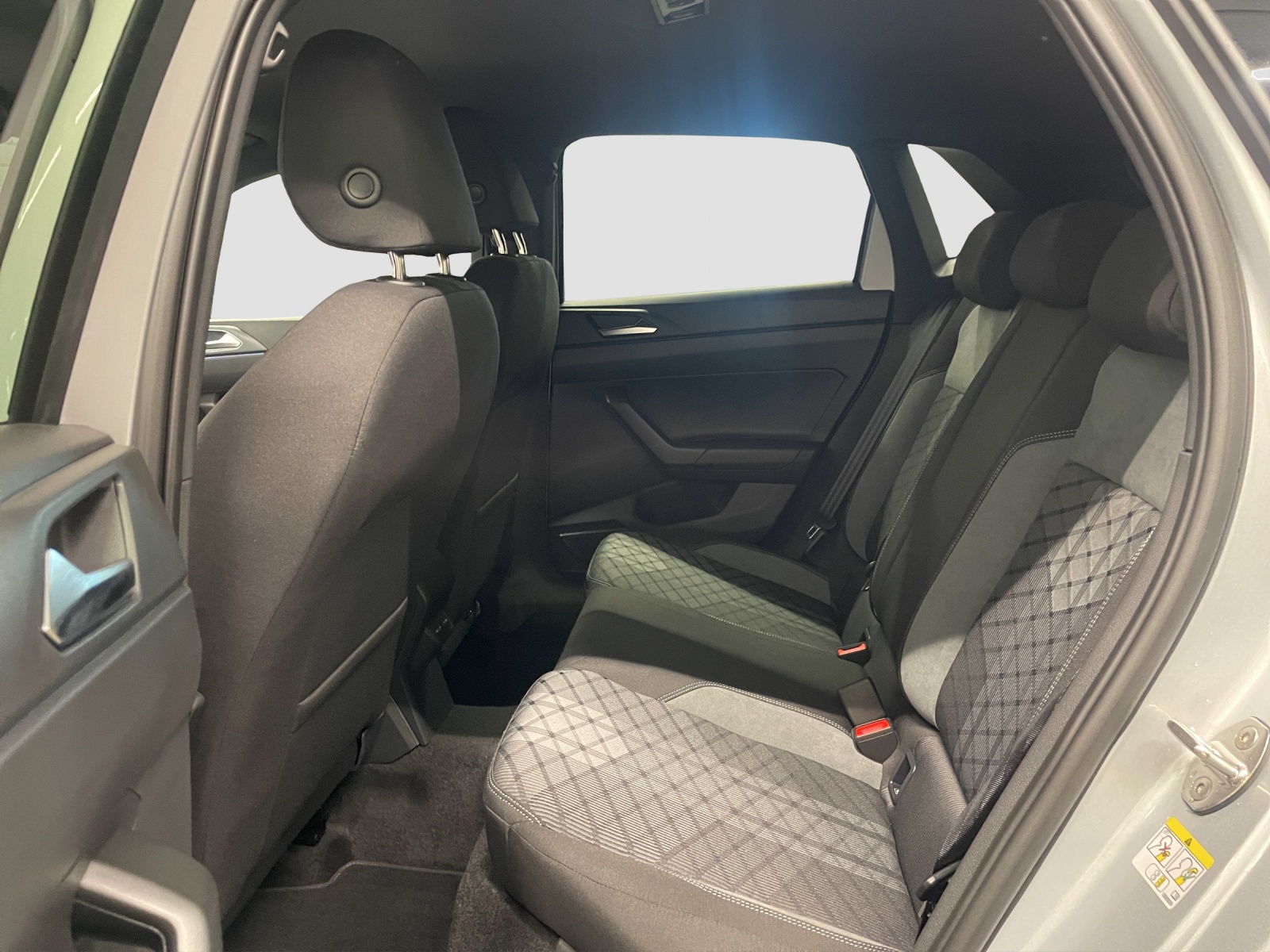 VW Polo 1.0 TSI R-Line United DSG-image-12