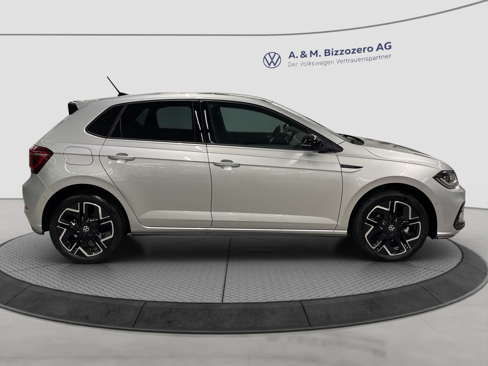 VW Polo 1.0 TSI R-Line United DSG-image-5