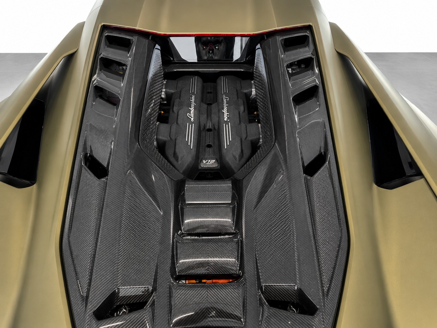 LAMBORGHINI REVUELTO-image-8
