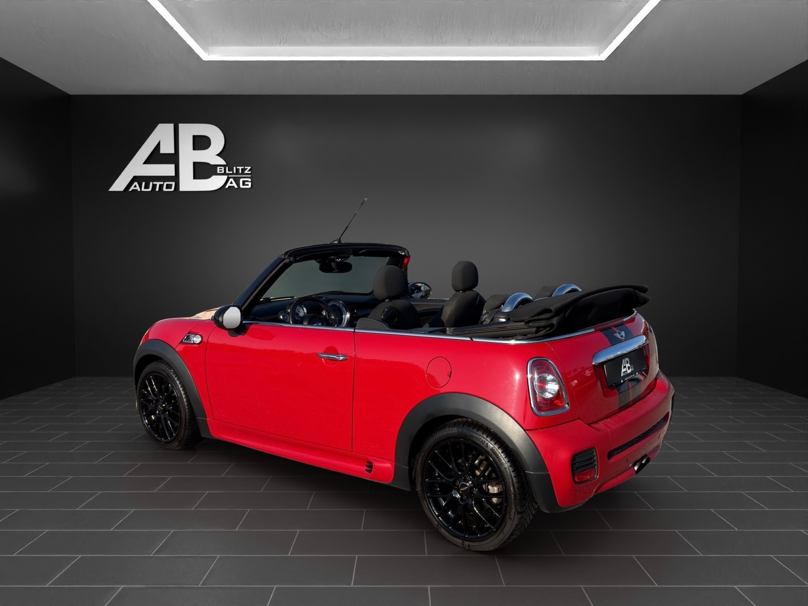 MINI Cooper S Cabriolet Steptronic mit 184 PS-image-2