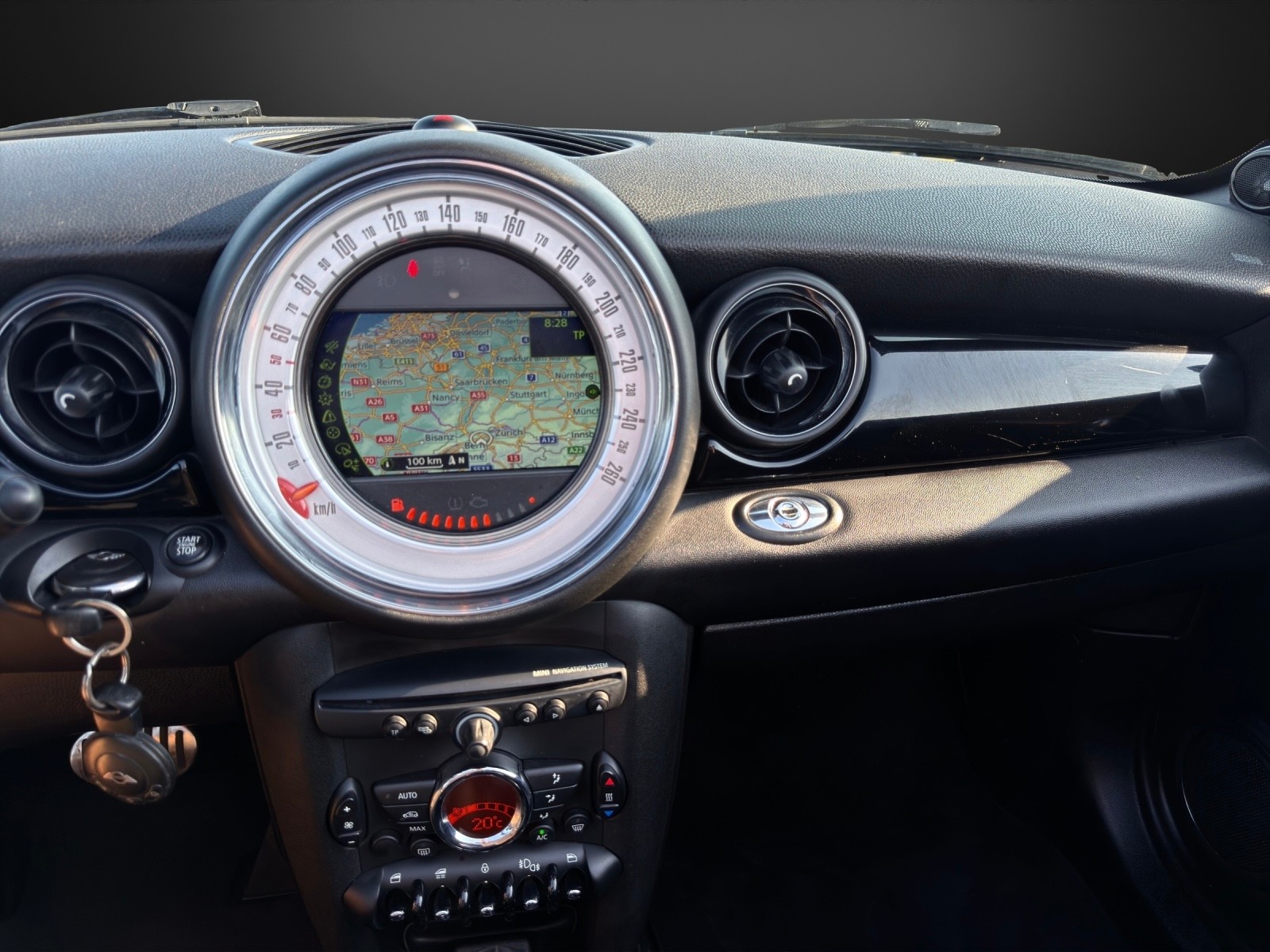 MINI Cooper S Cabriolet Steptronic mit 184 PS-image-10