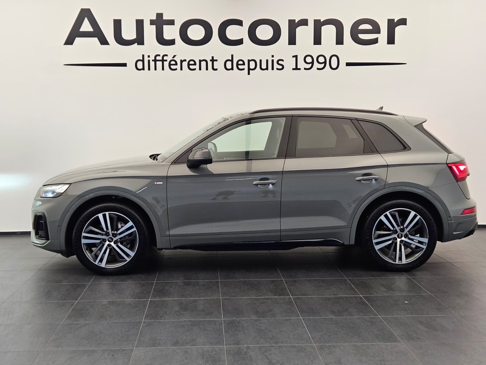 AUDI Q5 Sportback 45 TFSI S line quattro S-tronic-image-1