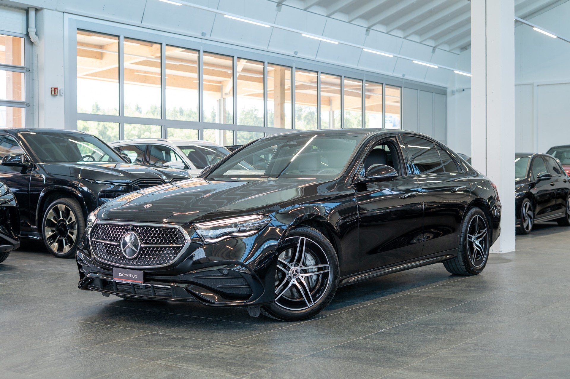 MERCEDES-BENZ E 220 d AMG Line / MBUX Superscreen / Burmester / El. Sitze