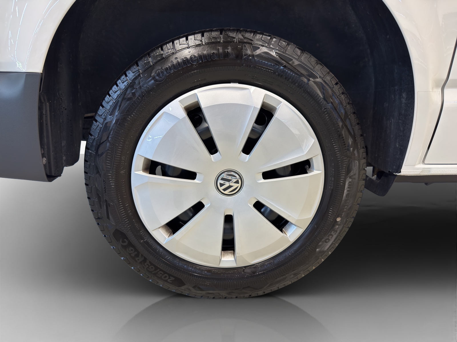VW T6.1 2.0 TDI-image-13