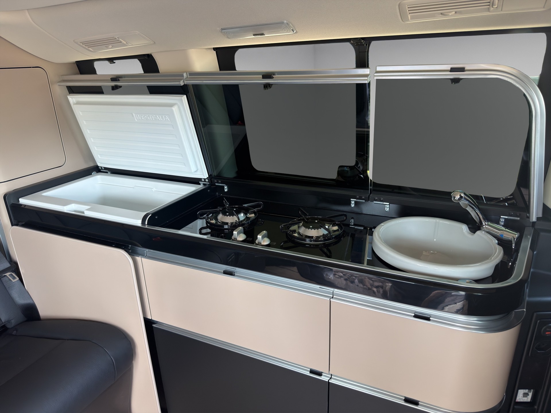 MERCEDES-BENZ Marco Polo 300 d-image-13