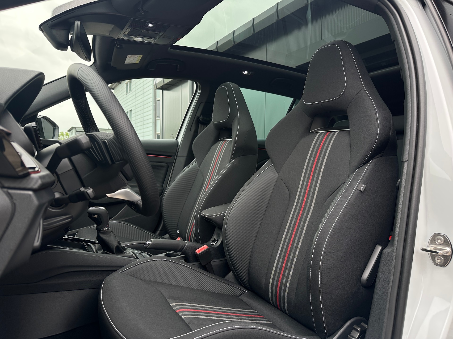 SKODA Scala 1.5 TSI Monte Carlo DSG-image-10