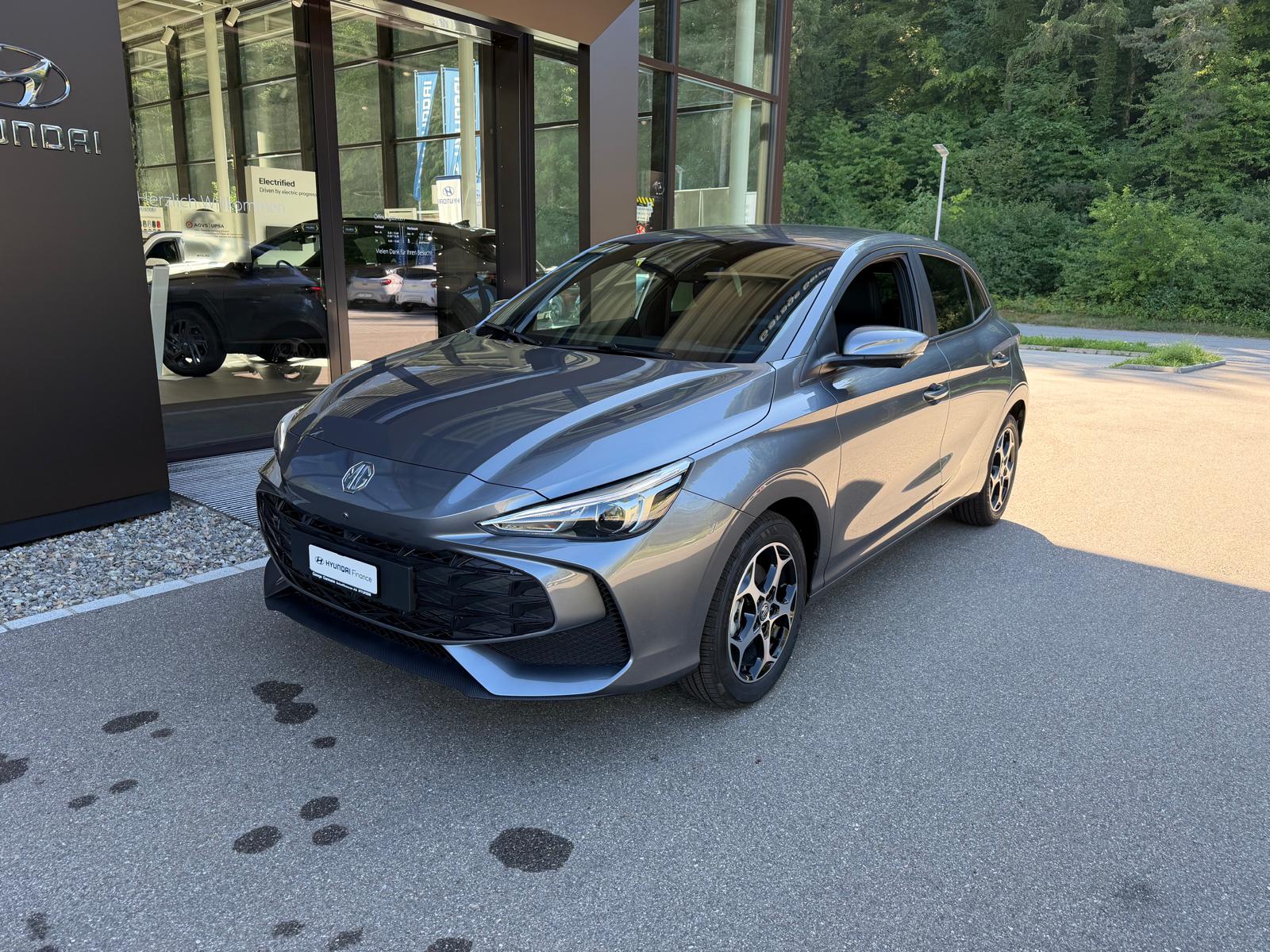 MG 3 1.5 Hybrid Luxury Aut.-image-1