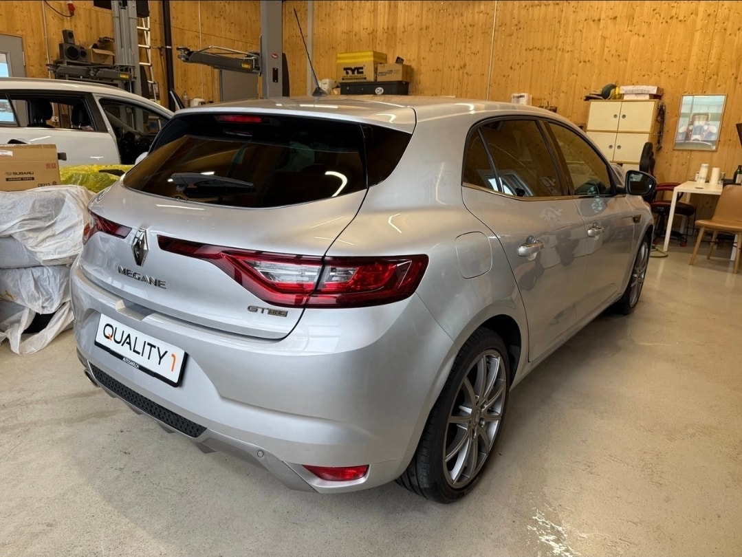 RENAULT Mégane 1.3 16V Turbo GT Line EDC-showroom-element-3