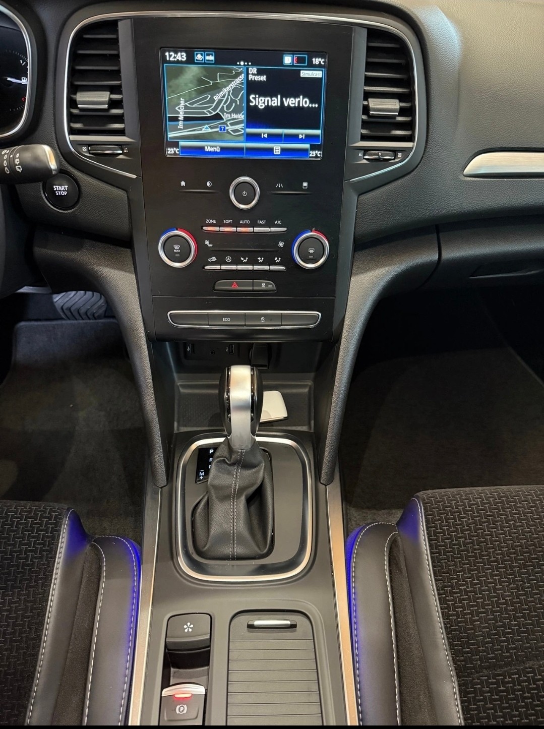RENAULT Mégane 1.3 16V Turbo GT Line EDC-image-11