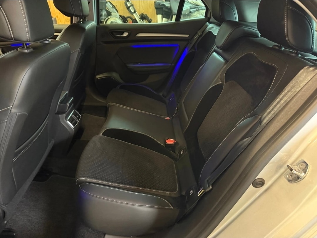 RENAULT Mégane 1.3 16V Turbo GT Line EDC-image-7