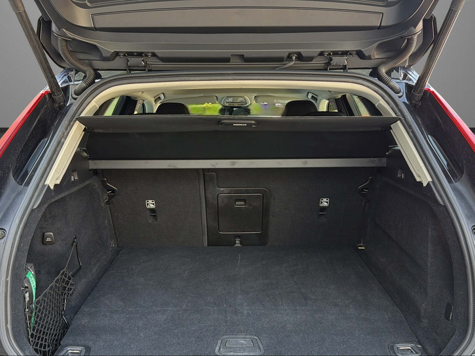 VOLVO XC60 T6 eAWD PluginHybrid Plus Dark Geartronic-image-6