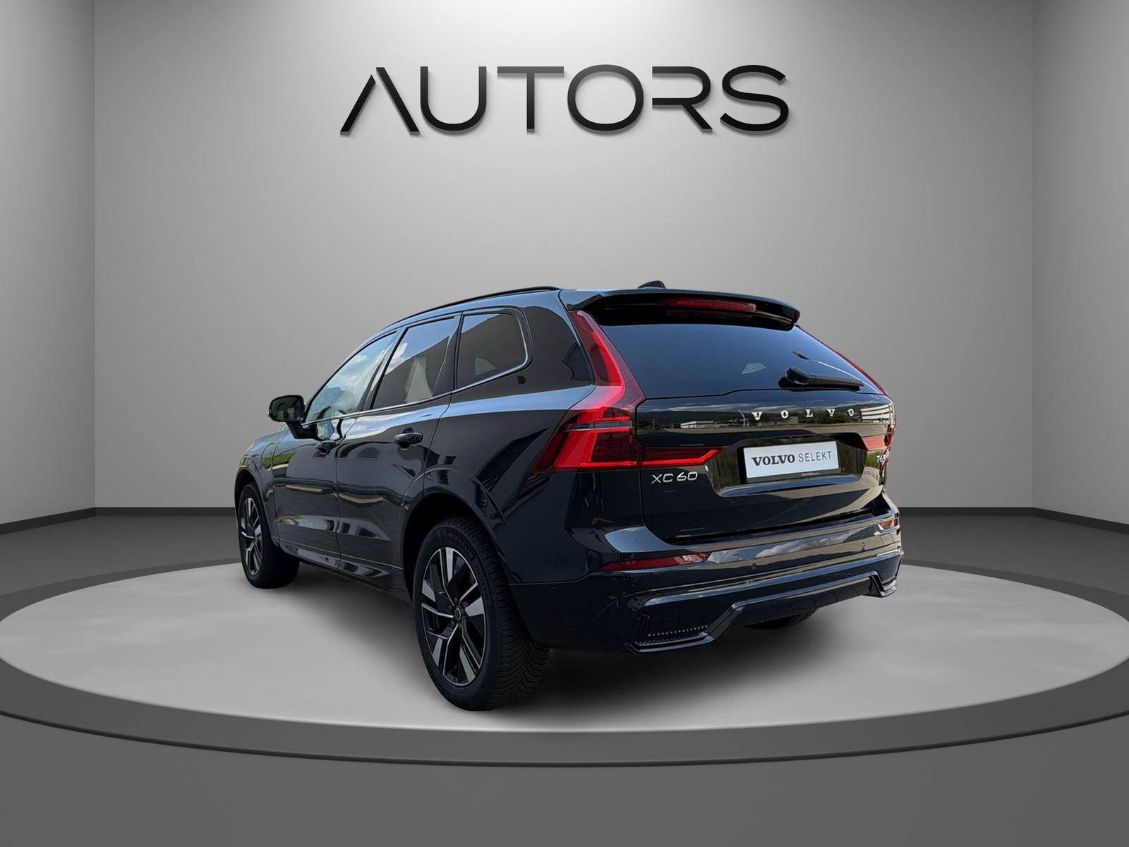 VOLVO XC60 T6 eAWD PluginHybrid Plus Dark Geartronic-image-2