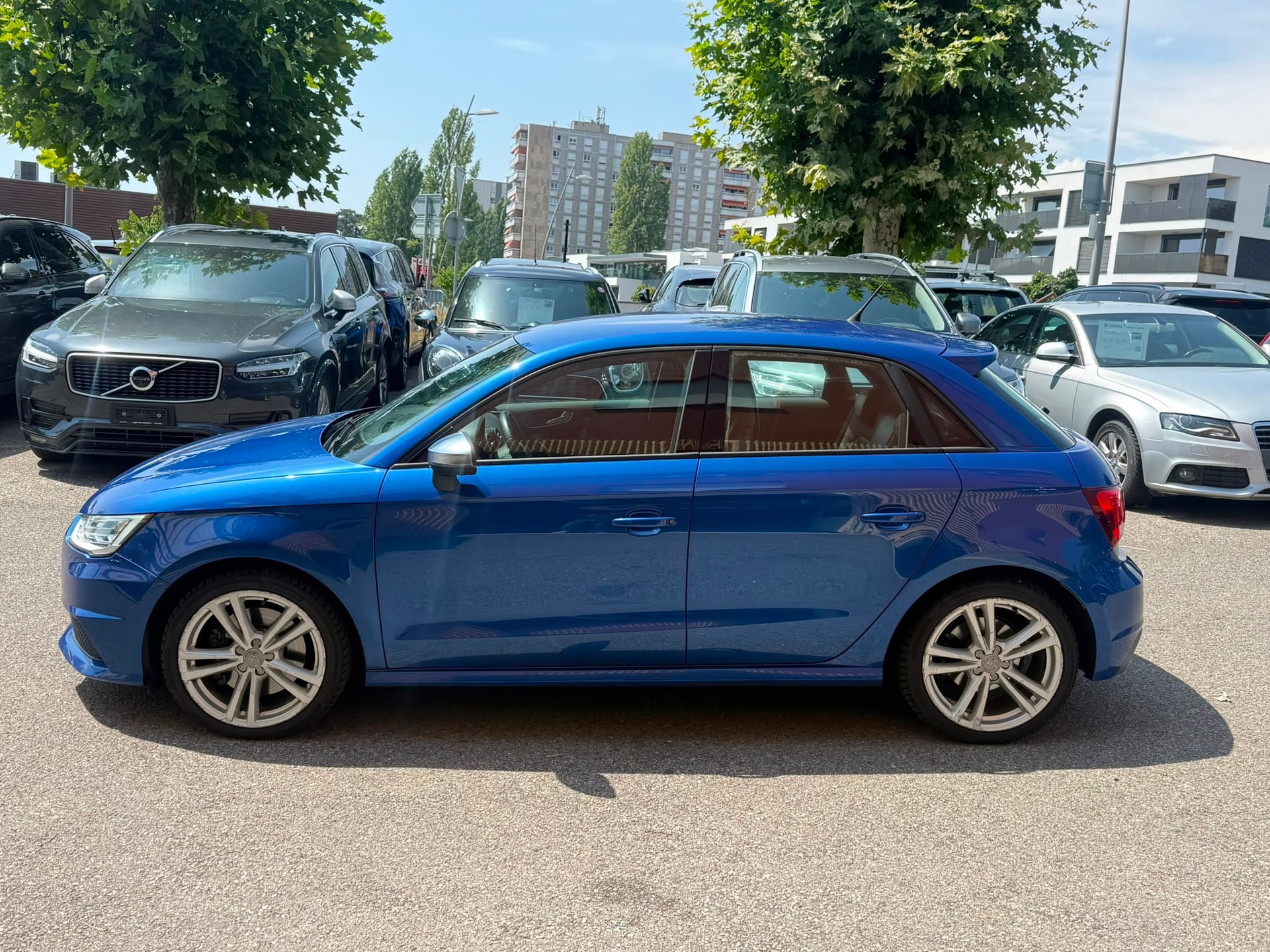 AUDI S1 Sportback 2.0 TFSI Sport quattro-image-2