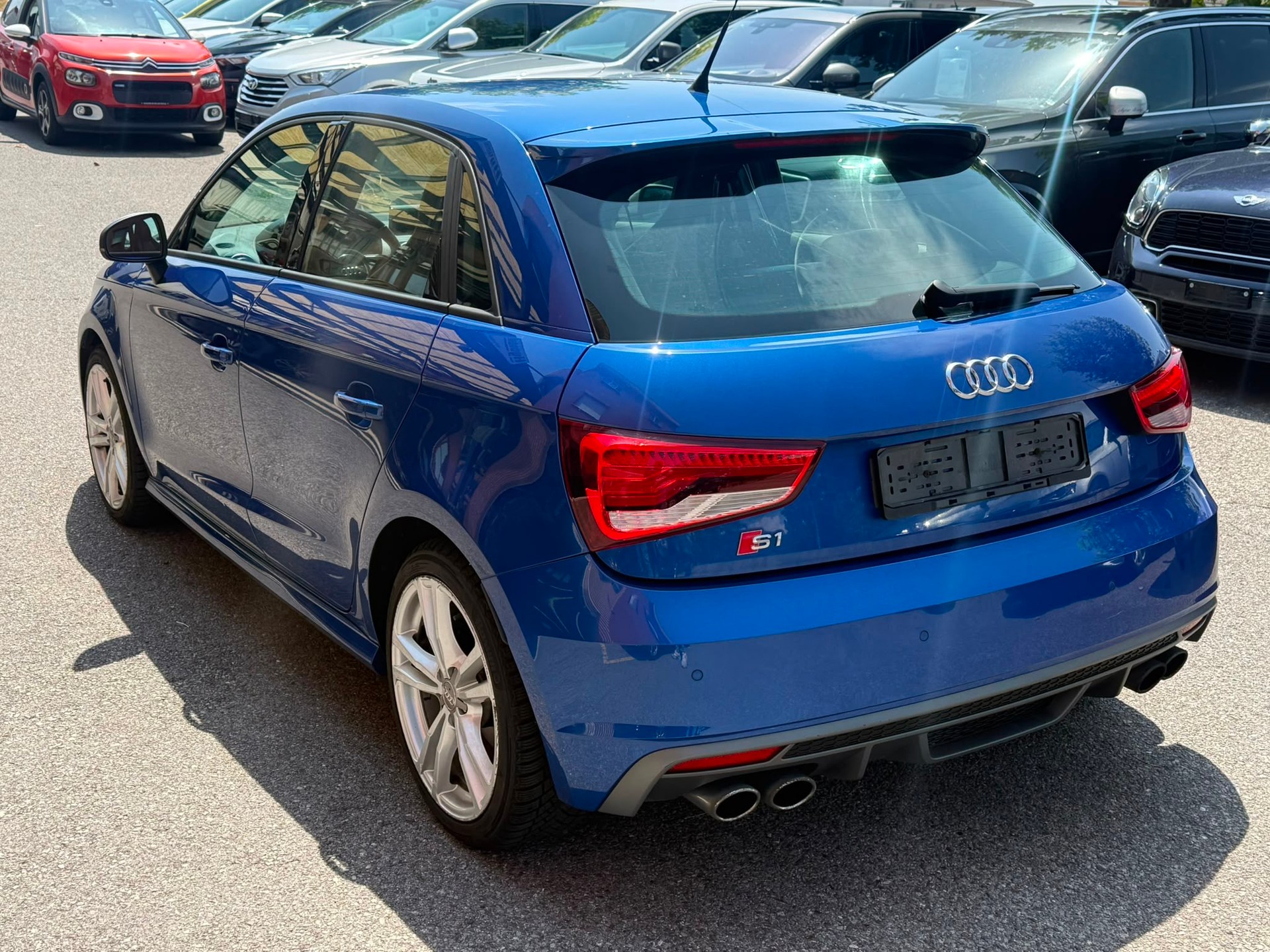 AUDI S1 Sportback 2.0 TFSI Sport quattro-image-6