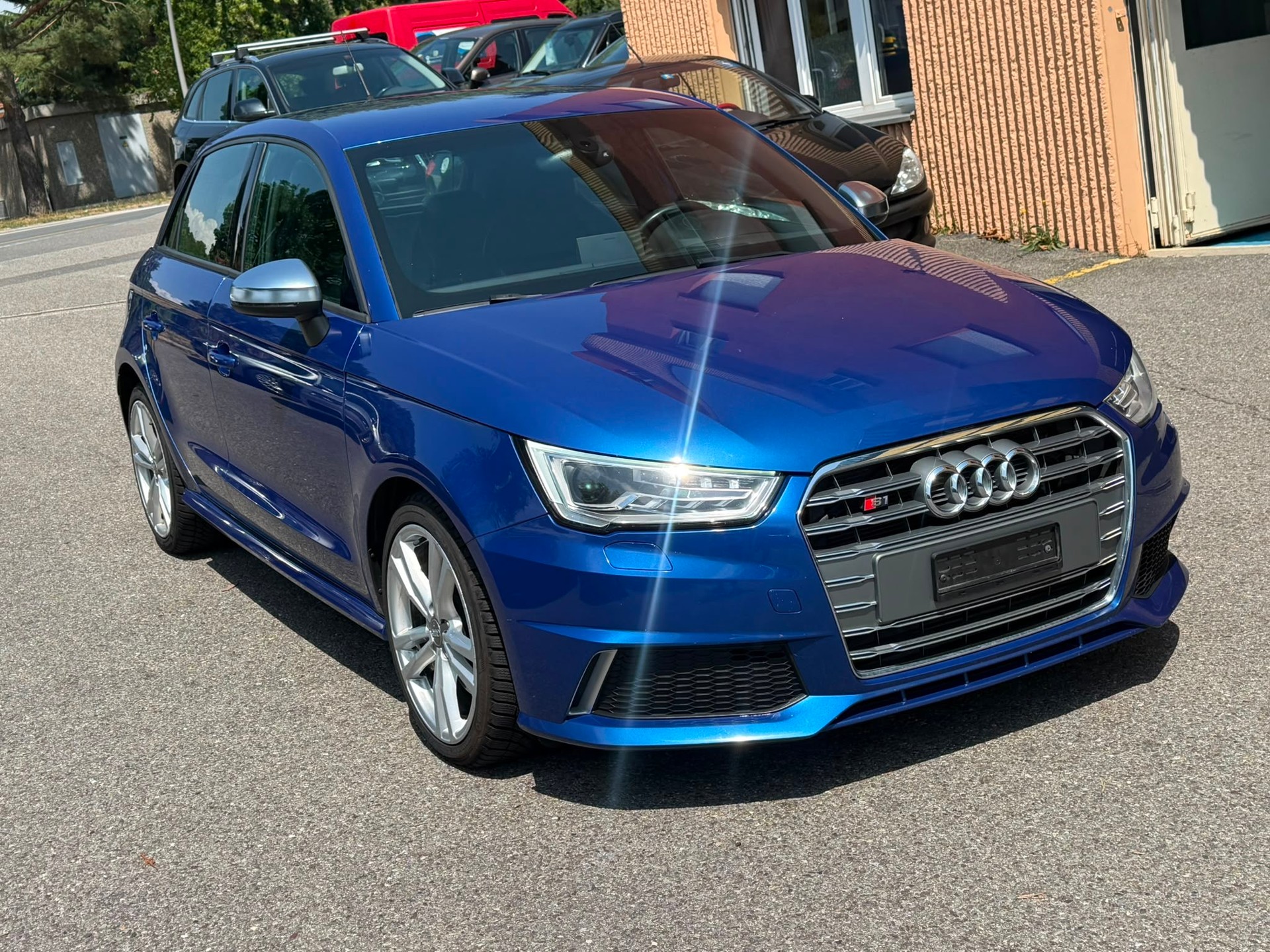 AUDI S1 Sportback 2.0 TFSI Sport quattro-image-1