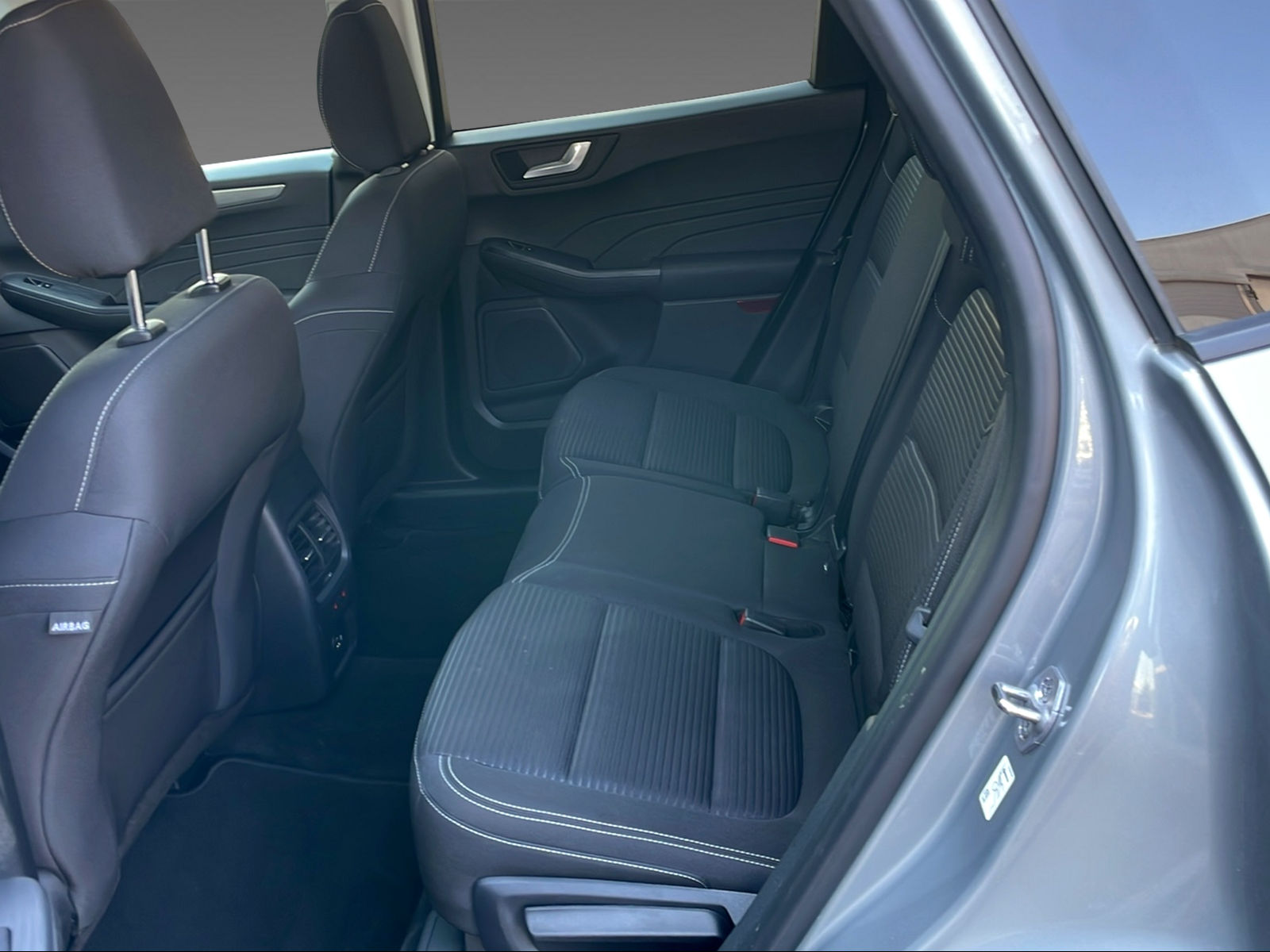 FORD Kuga 2.5 Plug-in Hybrid Titanium-image-8