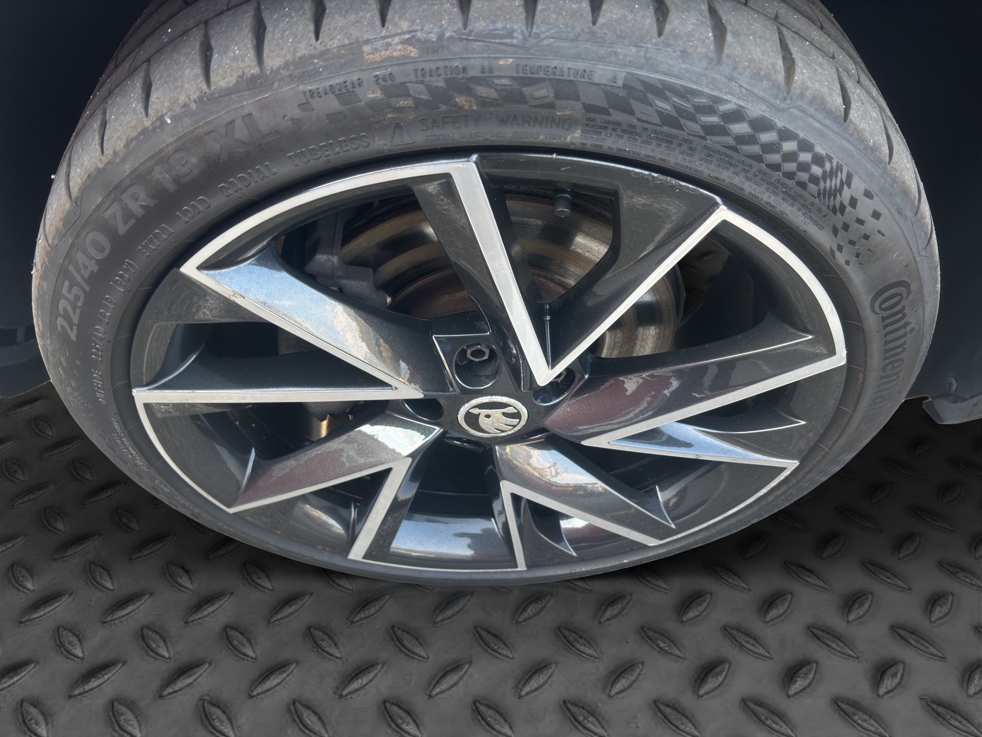 SKODA Karoq 1.5 TSI ACT SportLine DSG-image-16