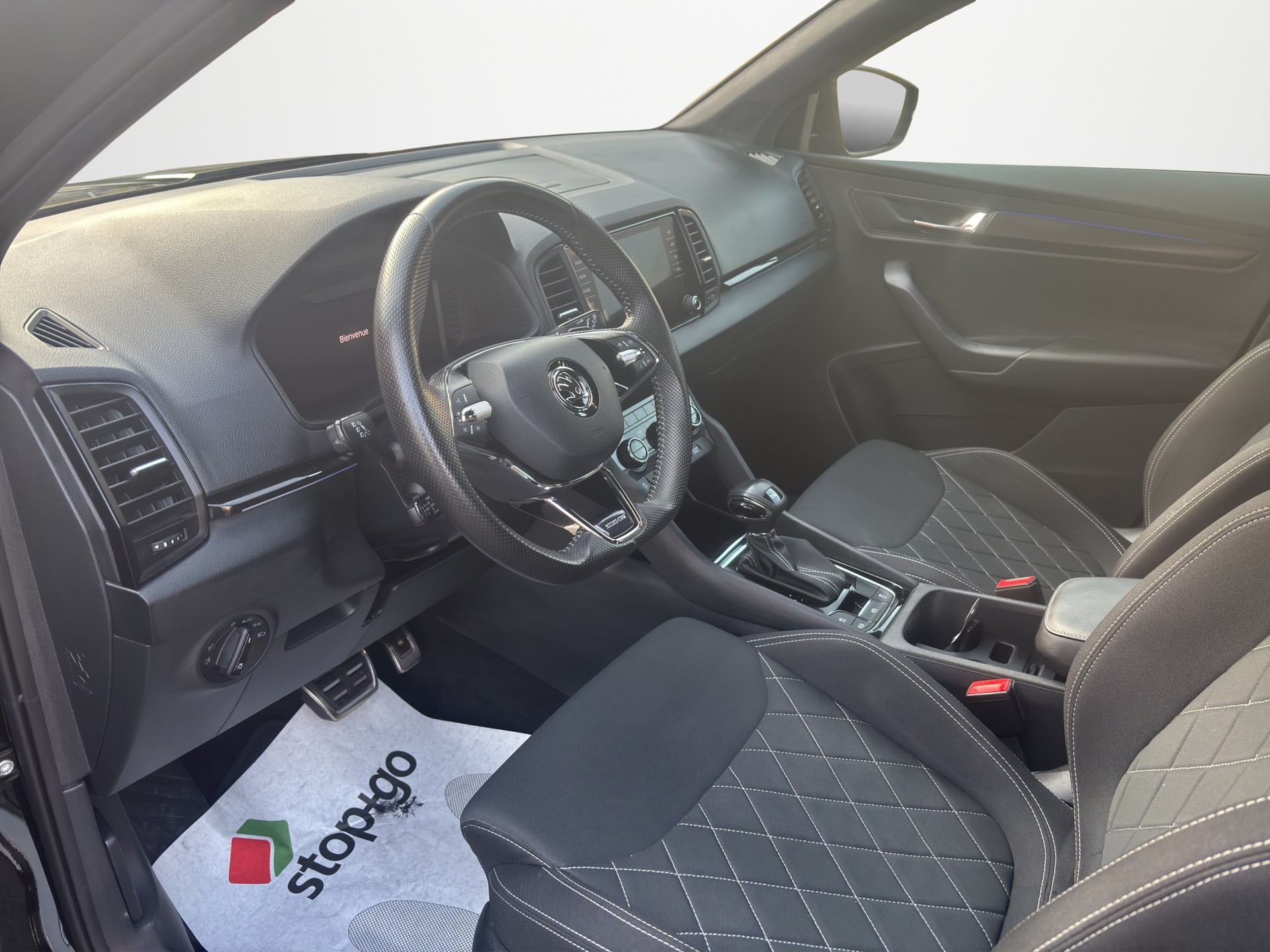 SKODA Karoq 1.5 TSI ACT SportLine DSG-image-8