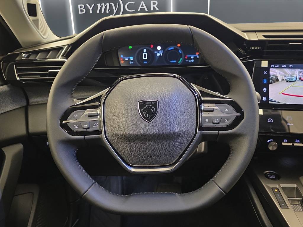 PEUGEOT 308 1.2 HEV 145 Allure-image-14