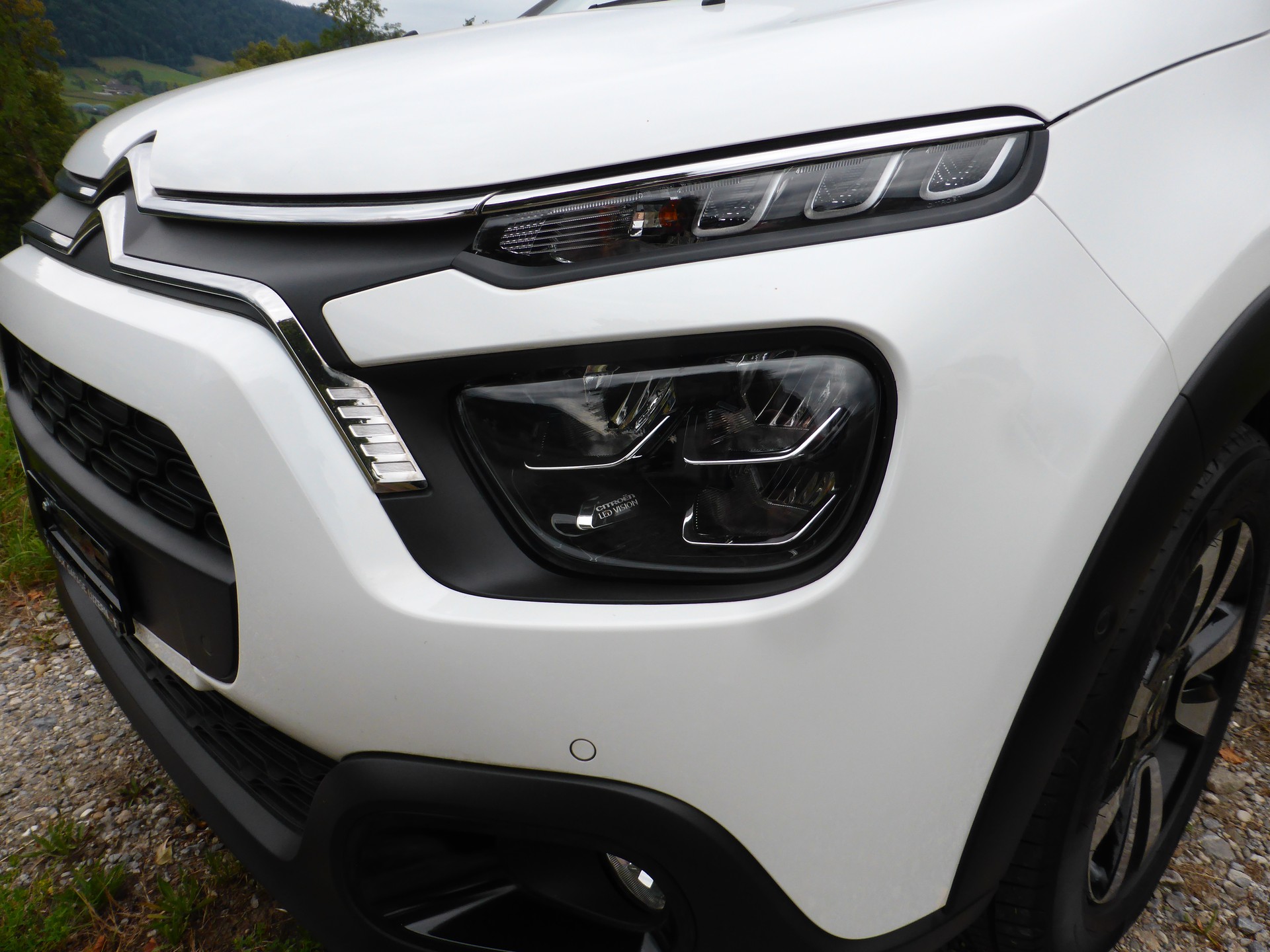 CITROEN C3 1.2i PureTech Shine-image-7