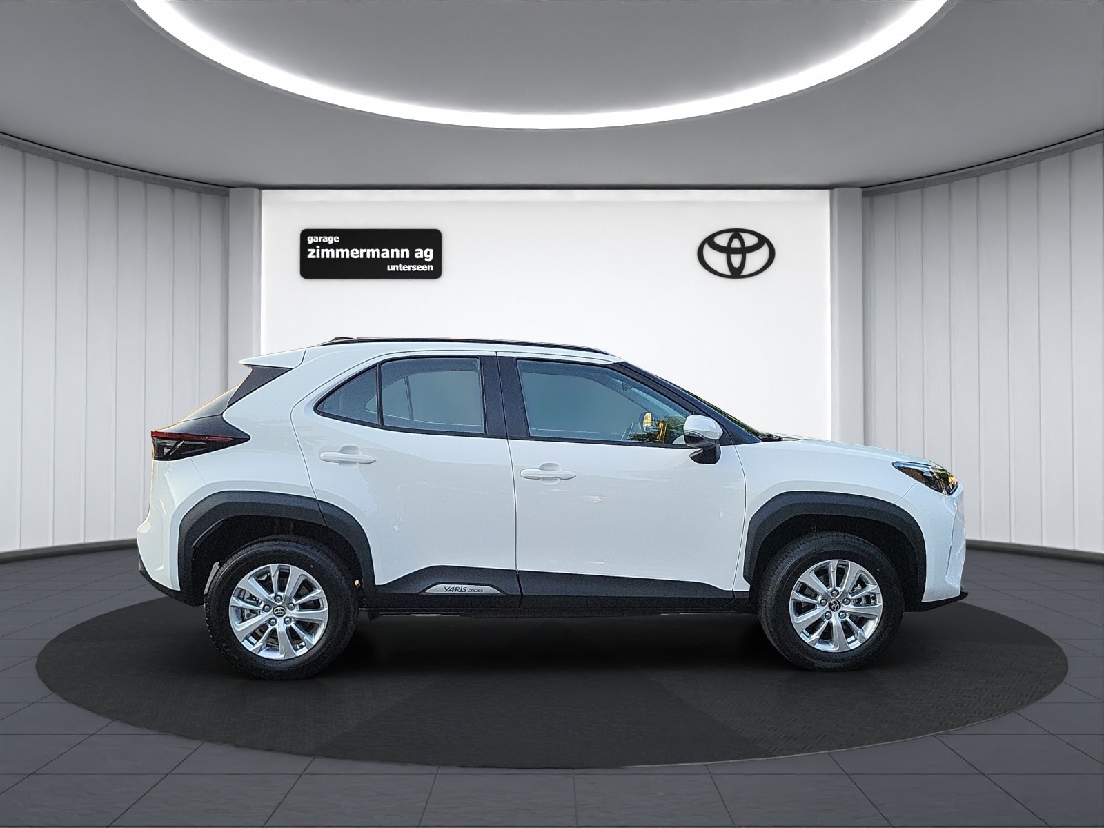 TOYOTA Yaris Cross 1.5 VVT-i HSD Comf-image-4