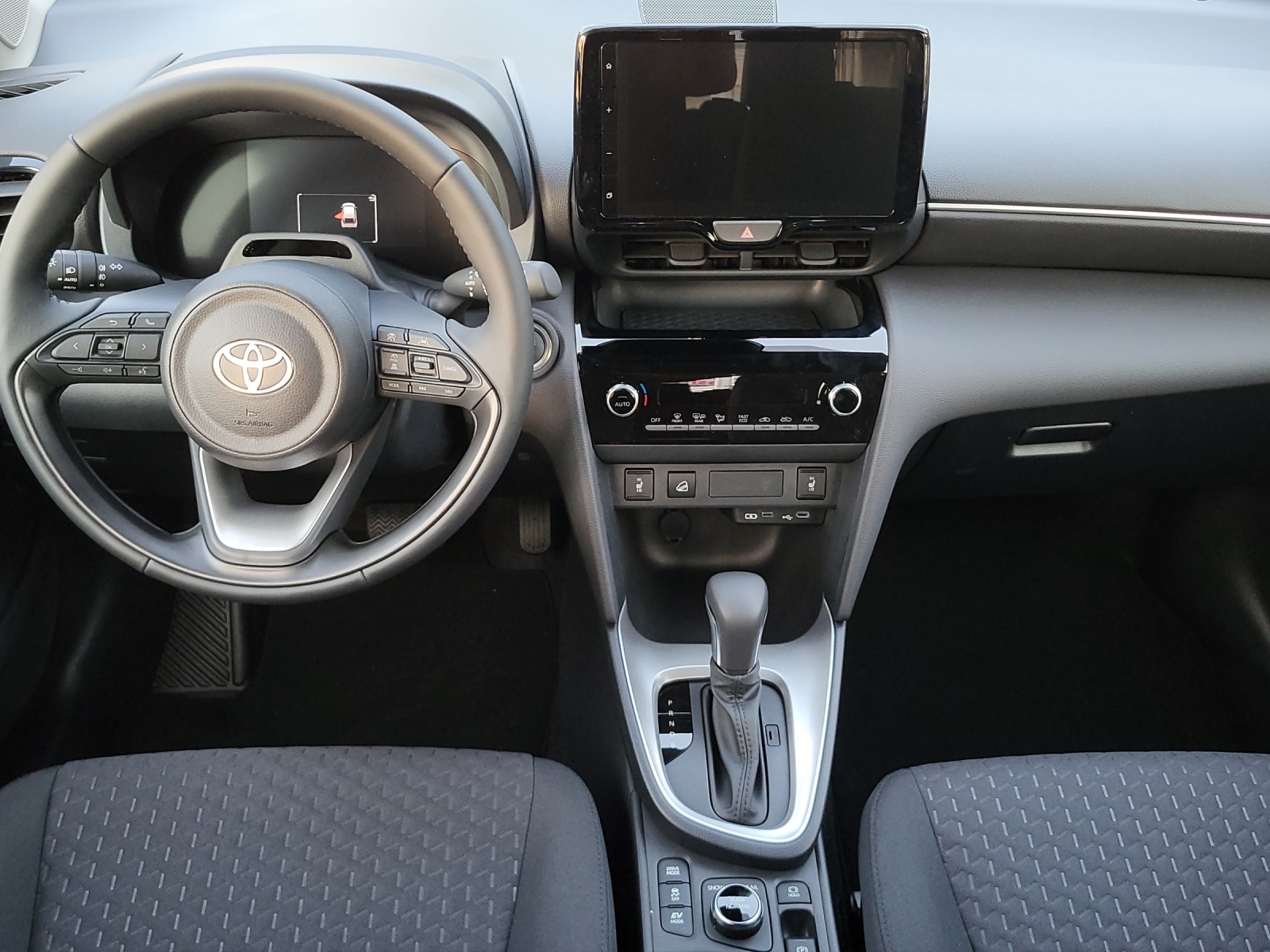 TOYOTA Yaris Cross 1.5 VVT-i HSD Comf-image-13