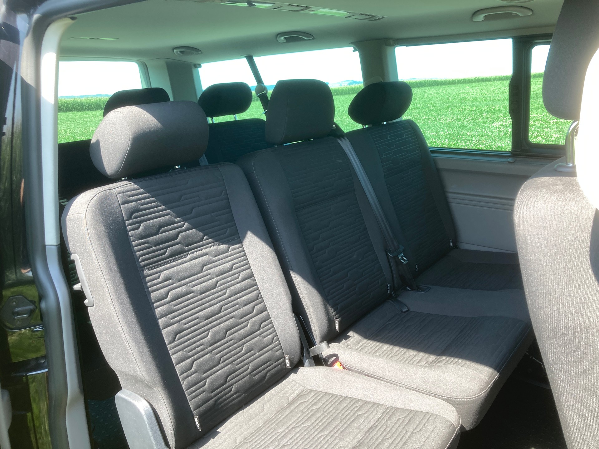 VW T6.1 2.0 TDI 4Motion DSG-image-6